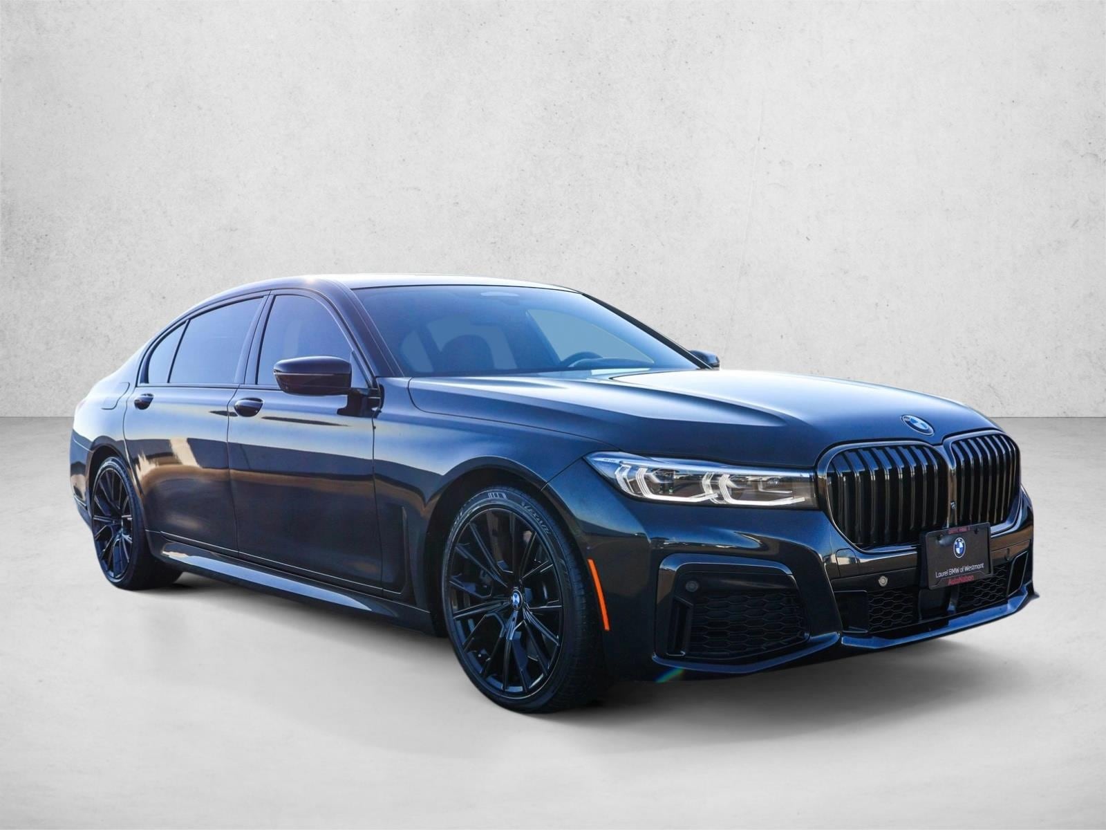 2022 BMW 750LI - Image 3