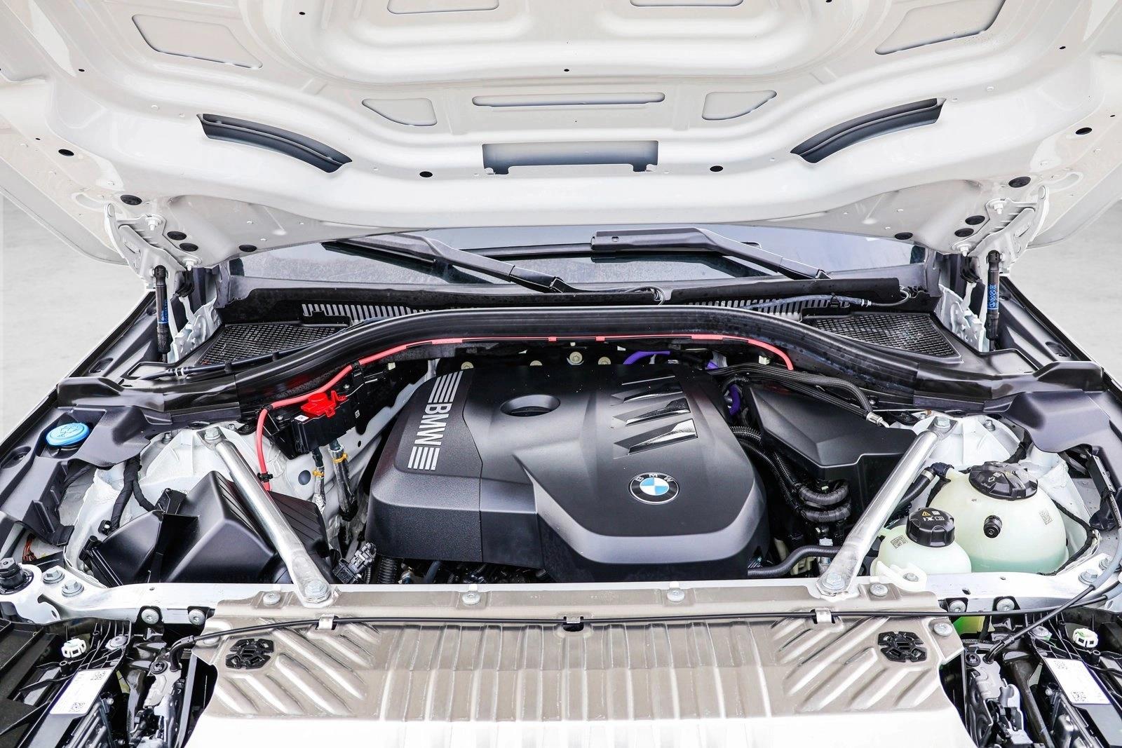 2025 BMW X3 - Image 27