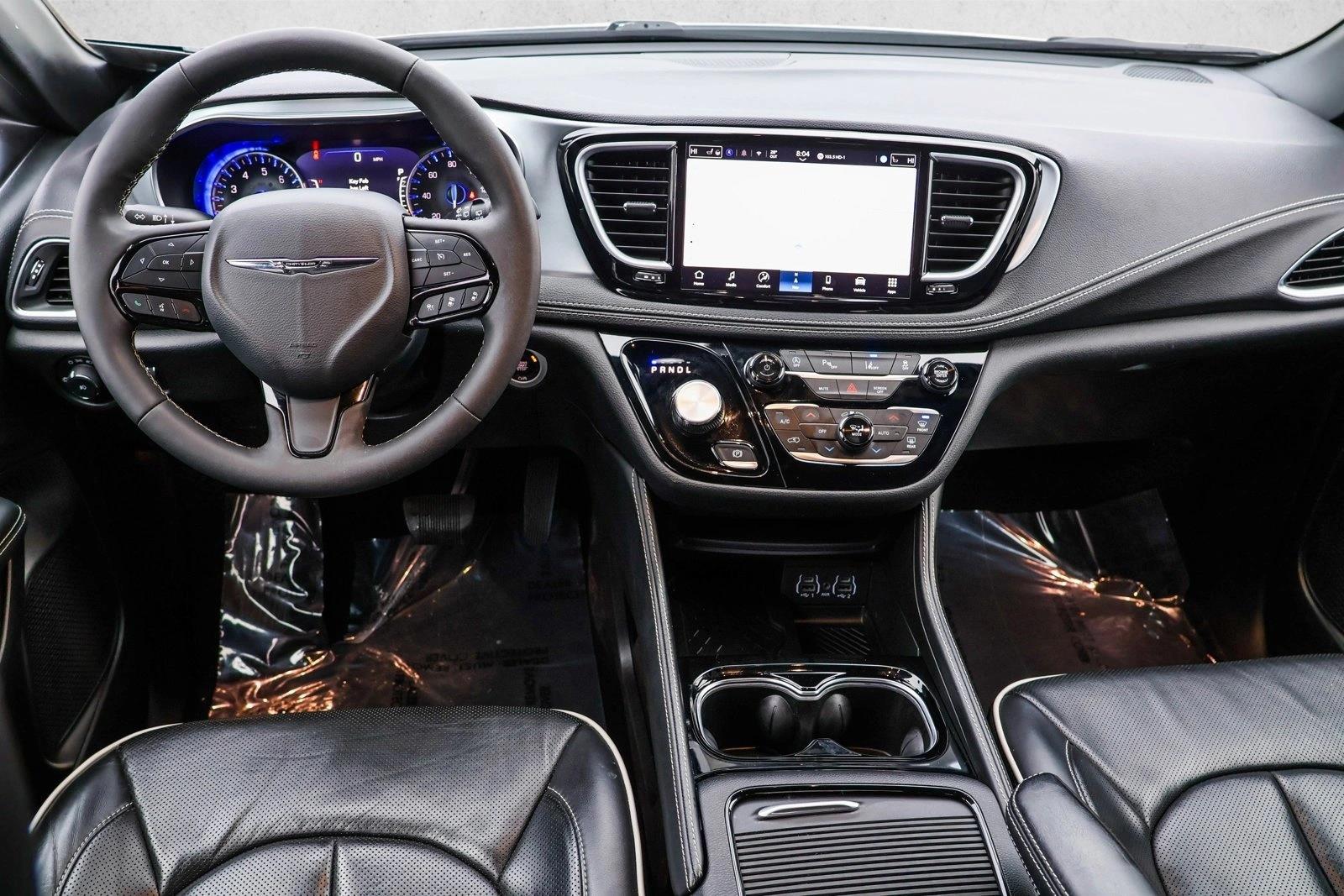 2025 CHRYSLER PACIFICA - Image 24