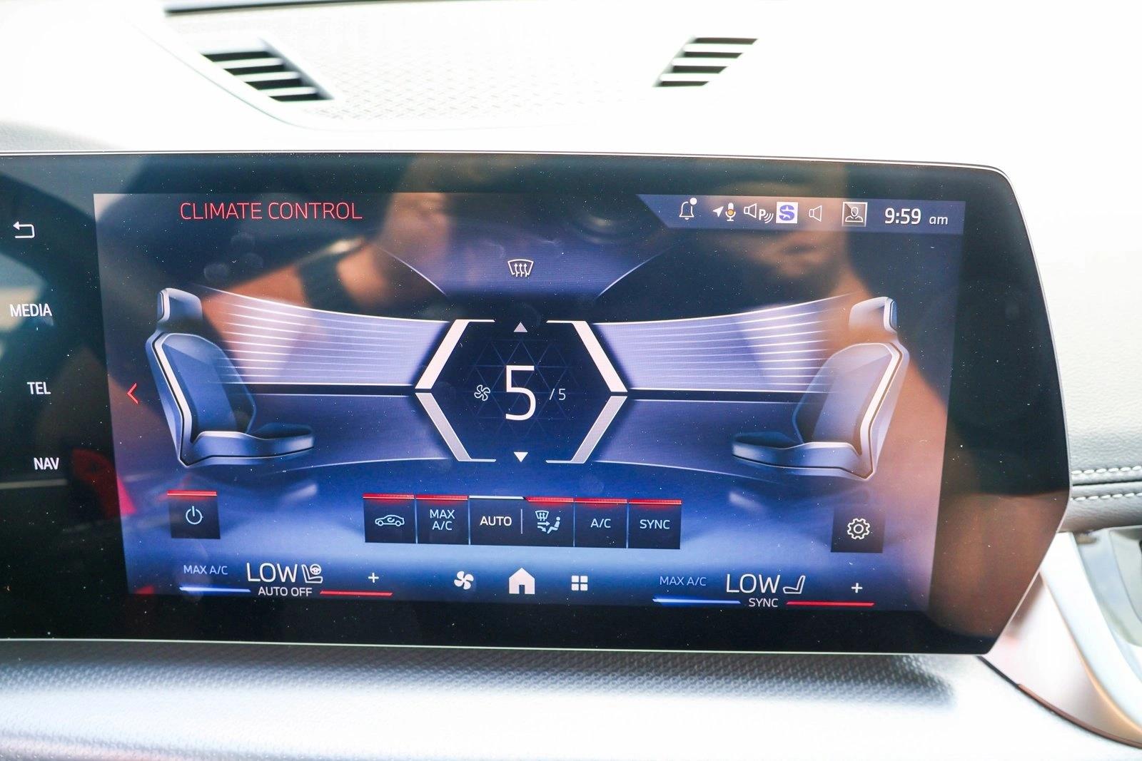 2026 BMW X1 M35i - Photo 18