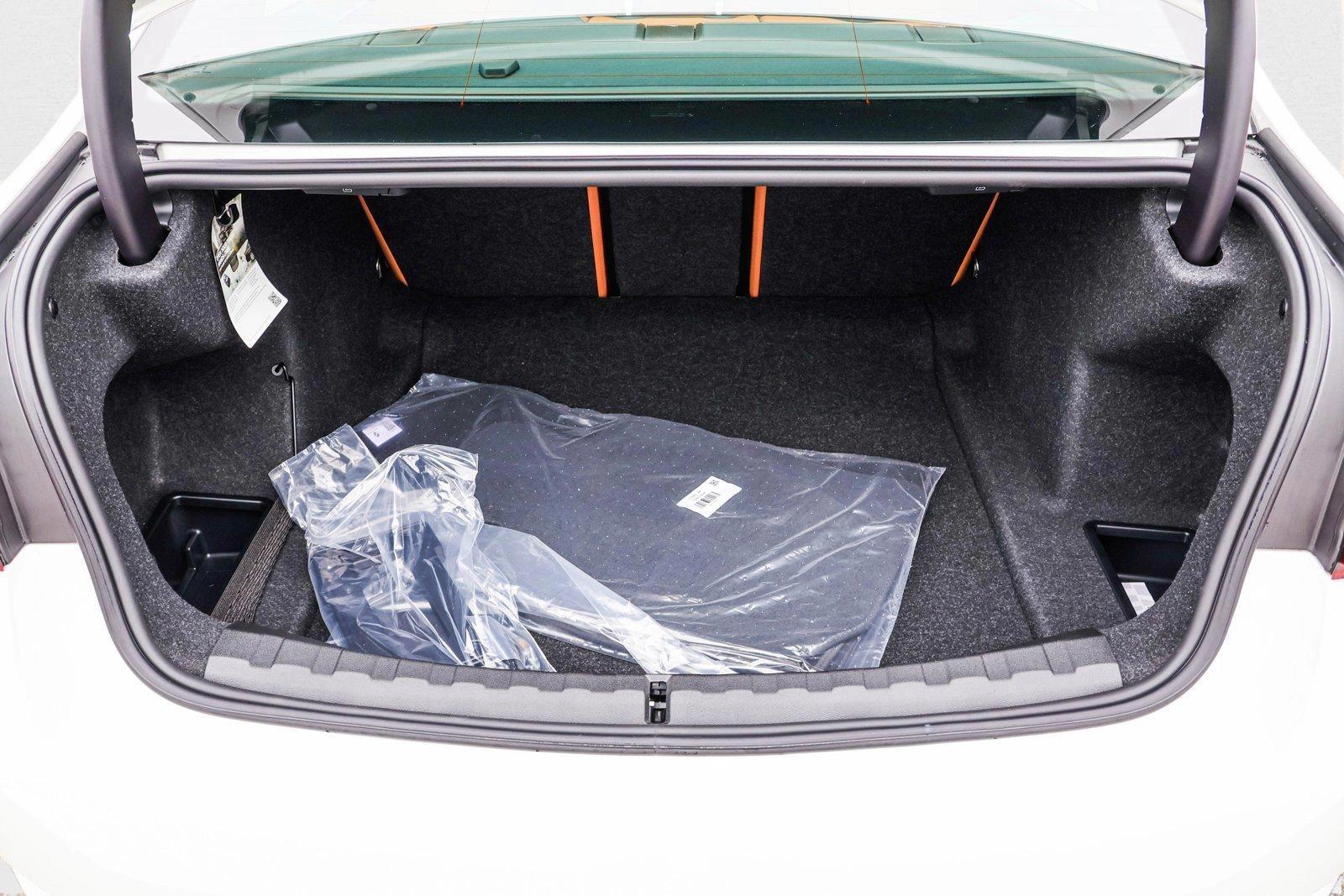 2025 BMW 330I - Image 23