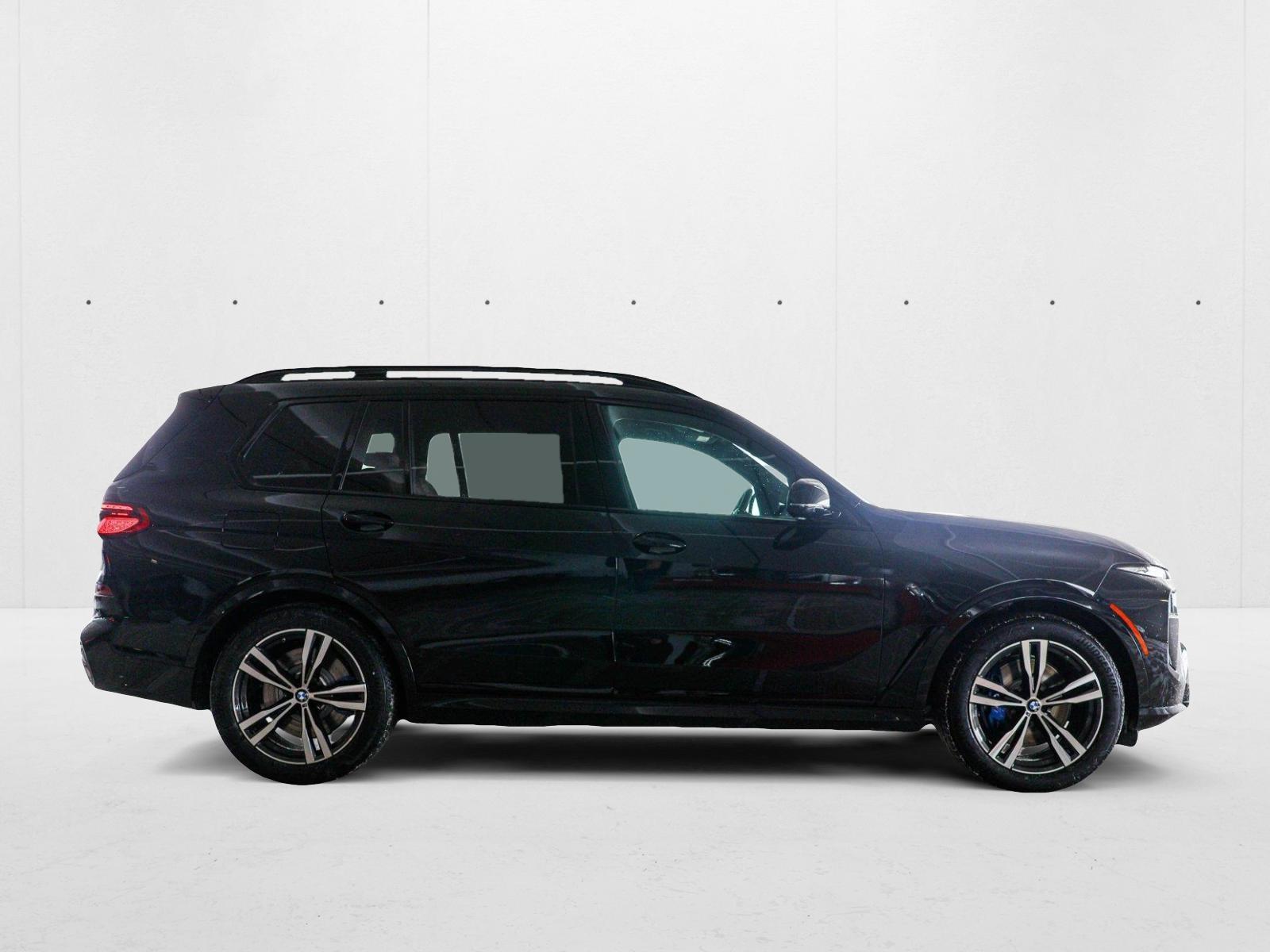 2025 Bmw X7 M60i photo 3