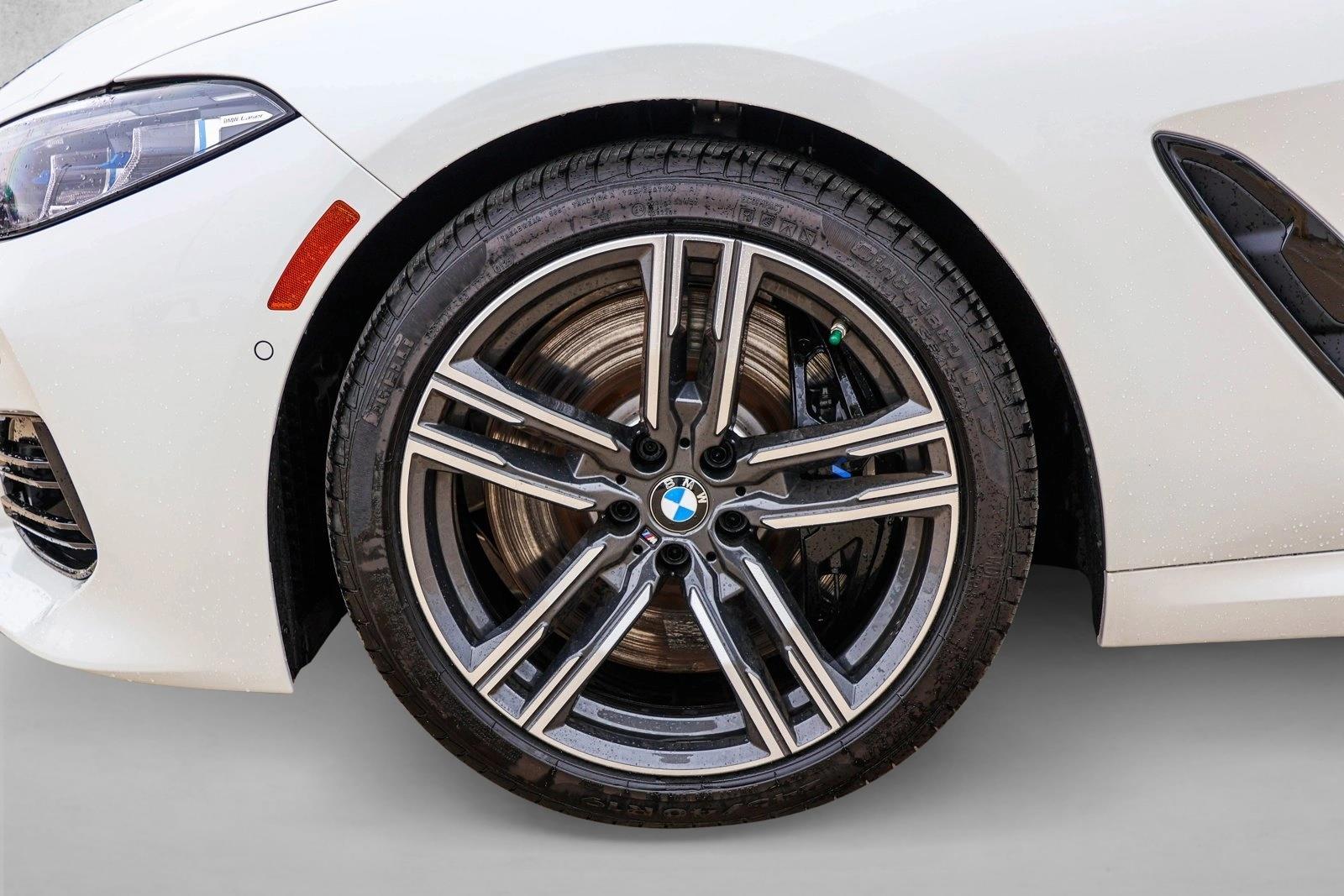 2026 BMW 8 Series 840i - Photo 9