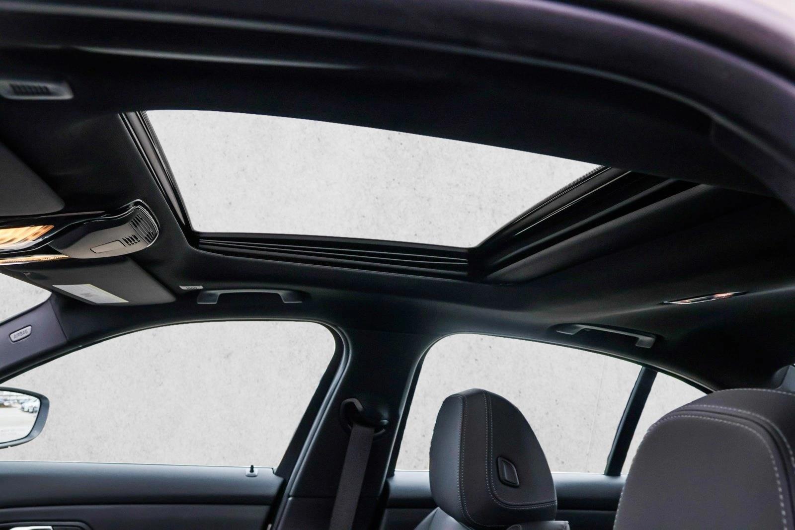 2025 BMW 330I - Image 11