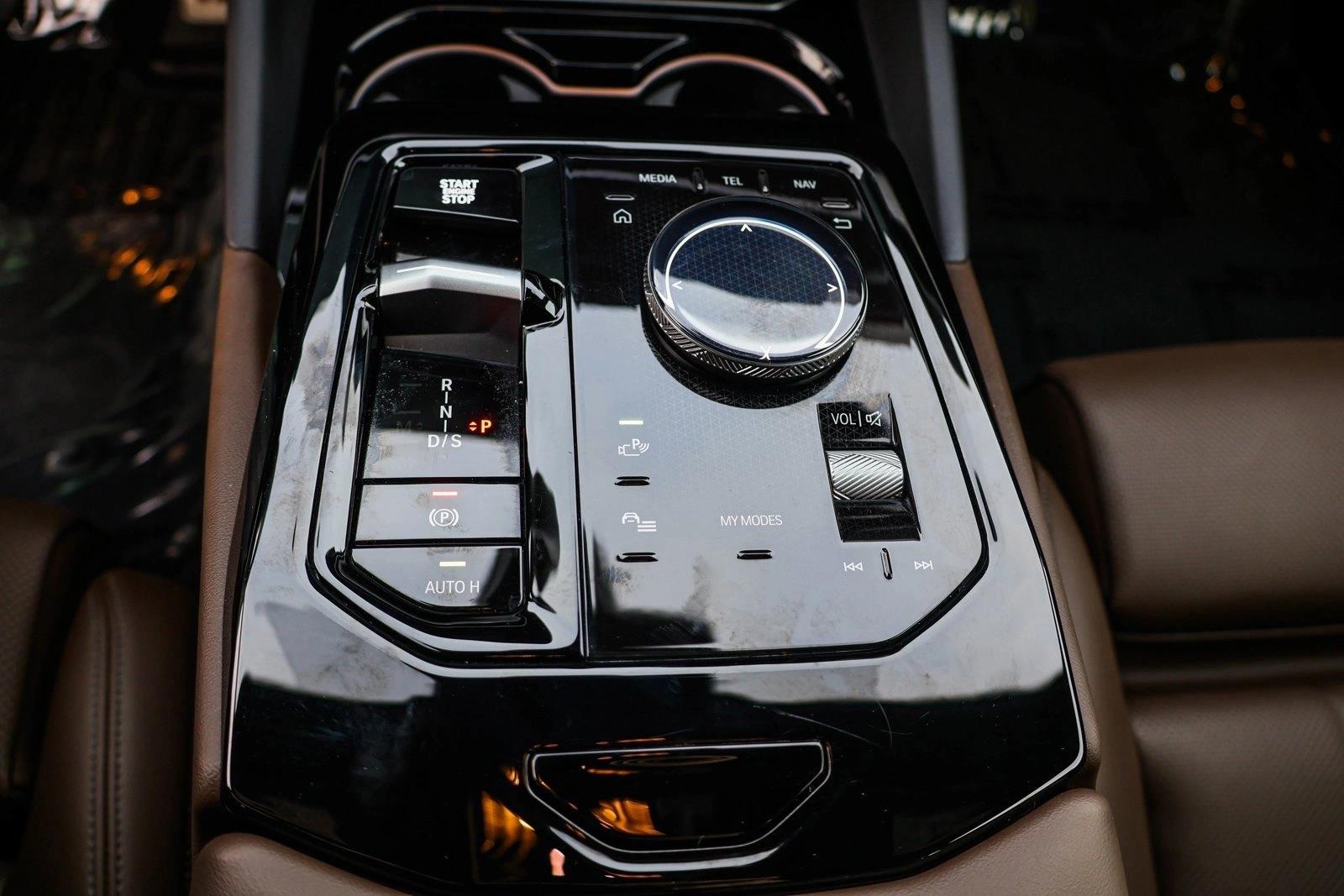 2026 BMW 530I - Image 21