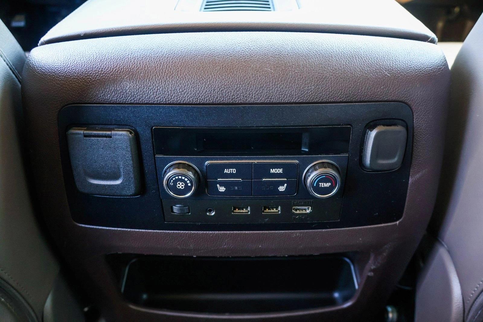 2019 GMC YUKON - Image 24