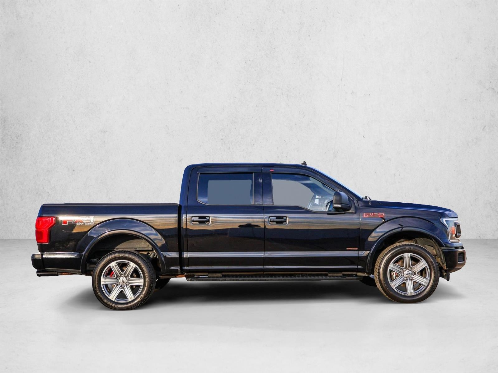2019 Ford F-150 XLT photo 4