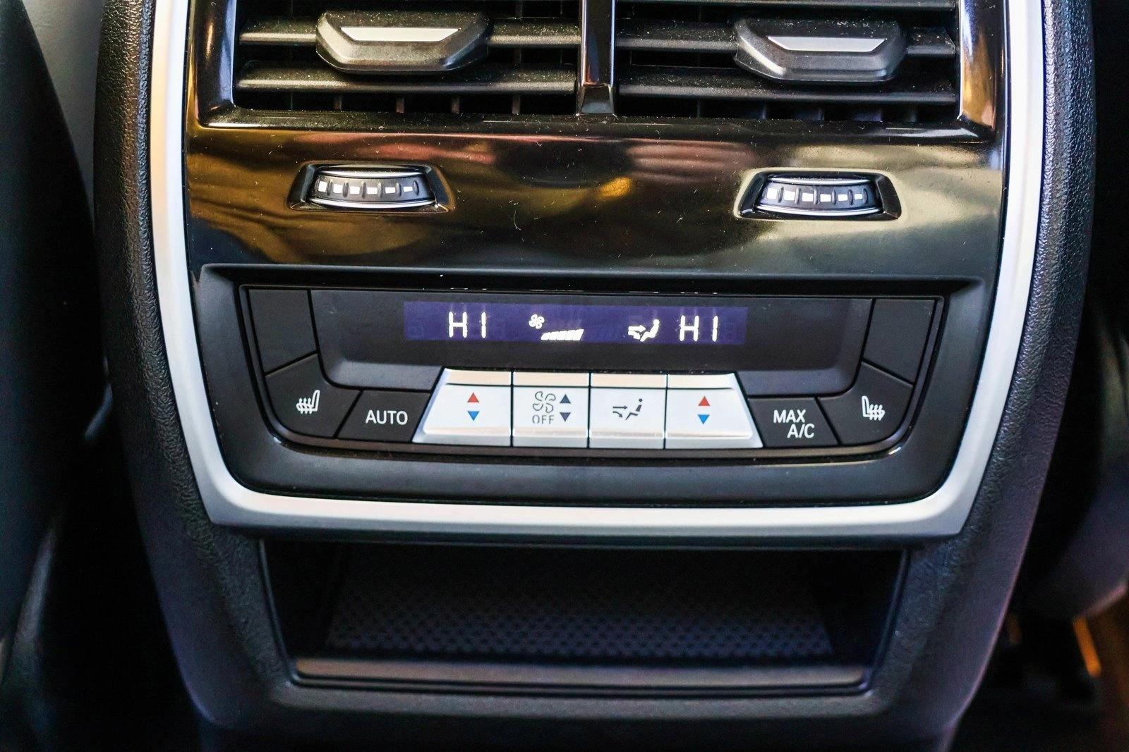 2025 BMW X5 - Image 23