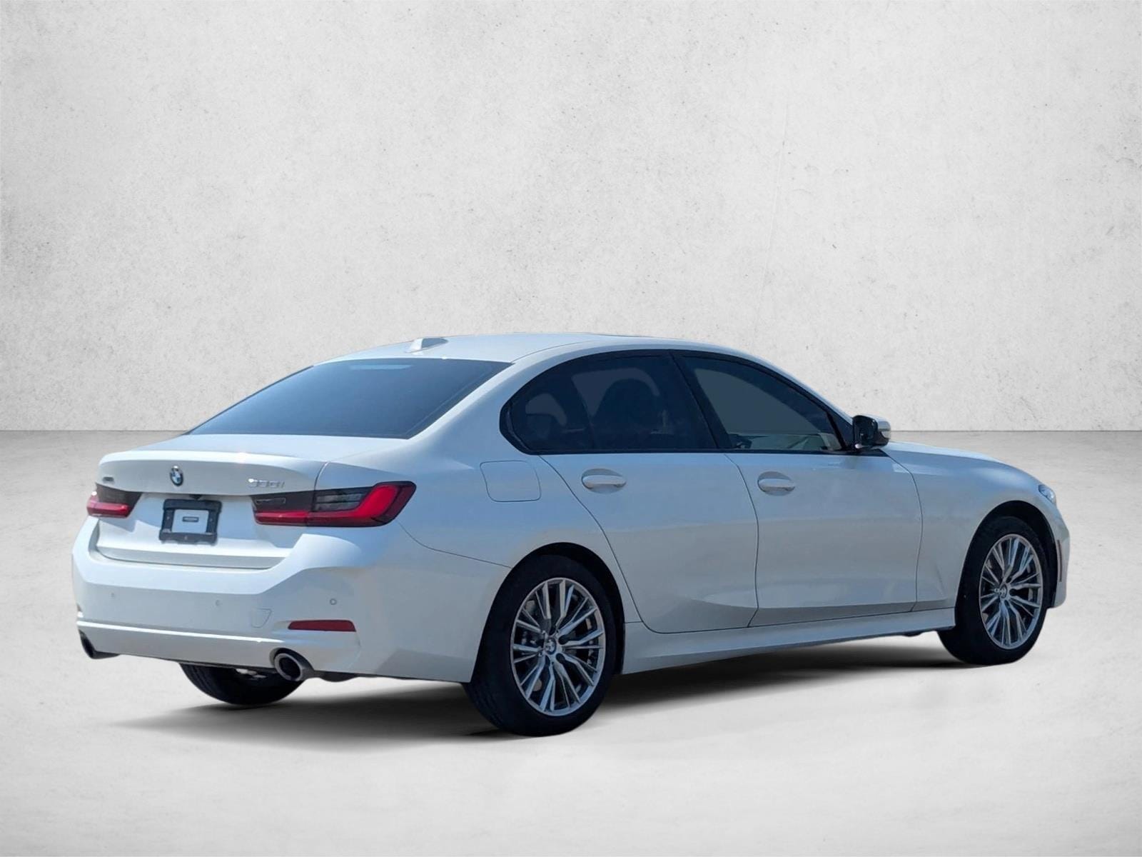 2023 BMW 330I - Image 5