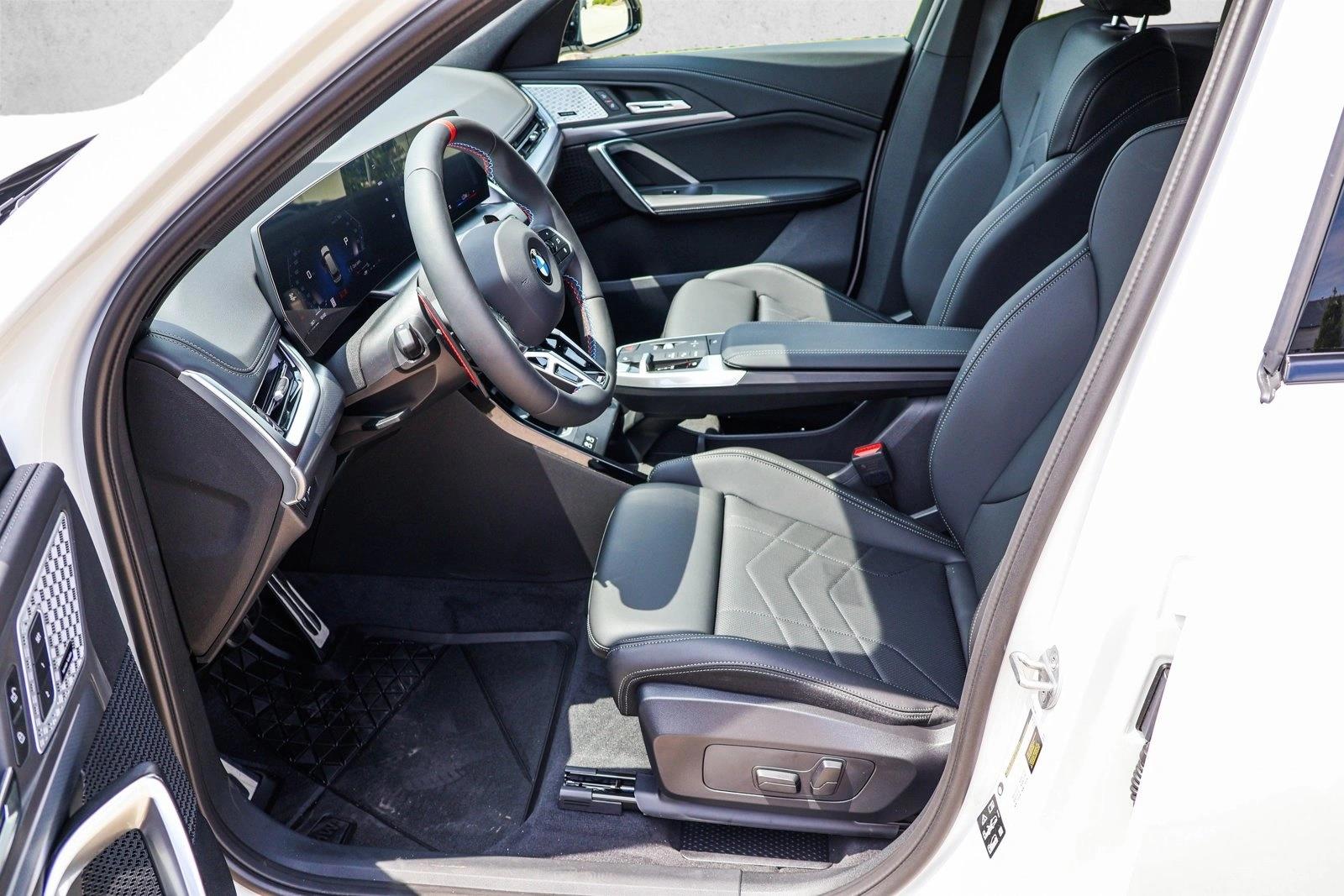 2025 BMW X1 M35i - Photo 11