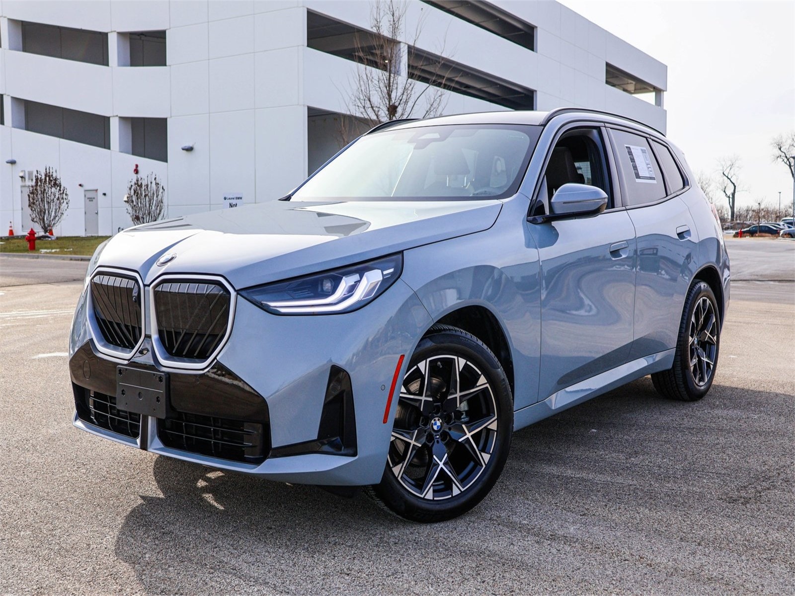 2025 BMW X3 30's photo