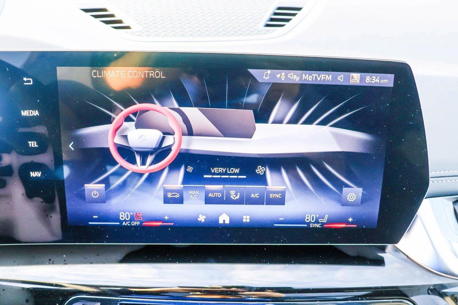 2025 BMW X1 - Image 18