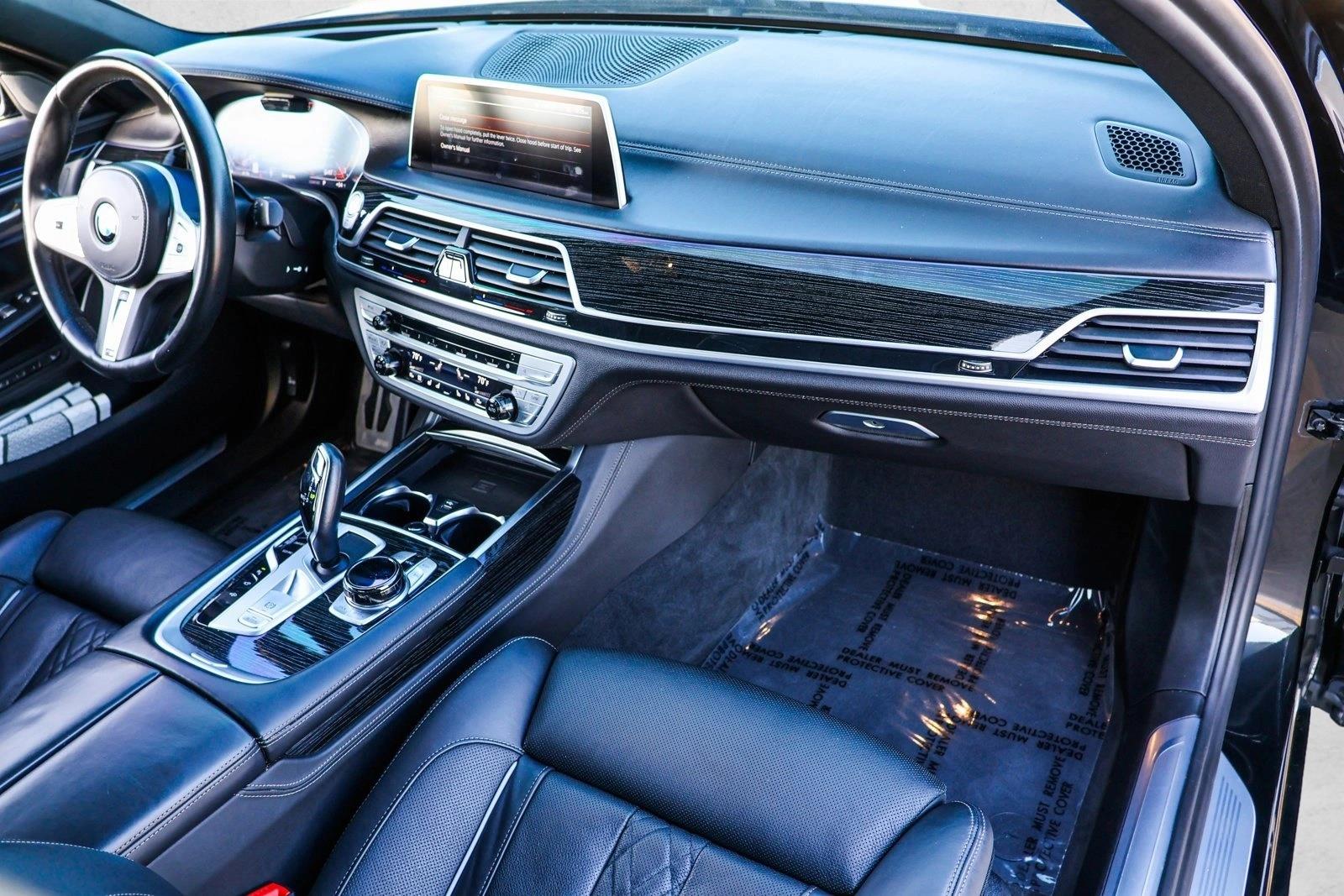 2022 BMW 750LI - Image 28