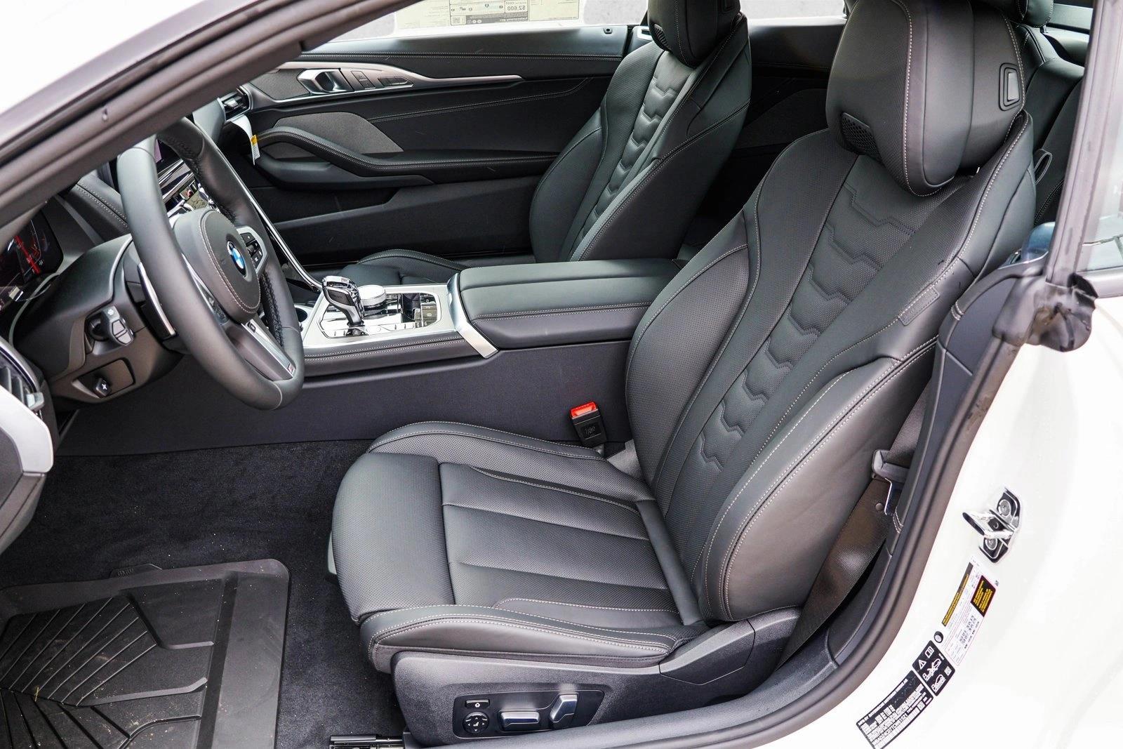 2026 BMW 8 Series 840i - Photo 11
