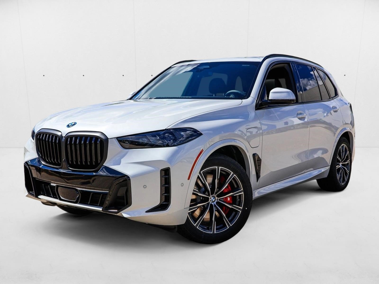 2026 BMW X5 xDrive50e's photo