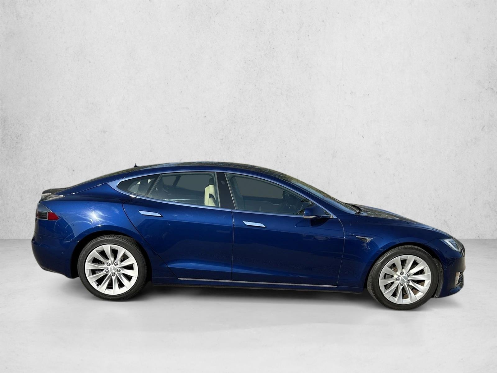 2017 Tesla Model S 75 photo 4