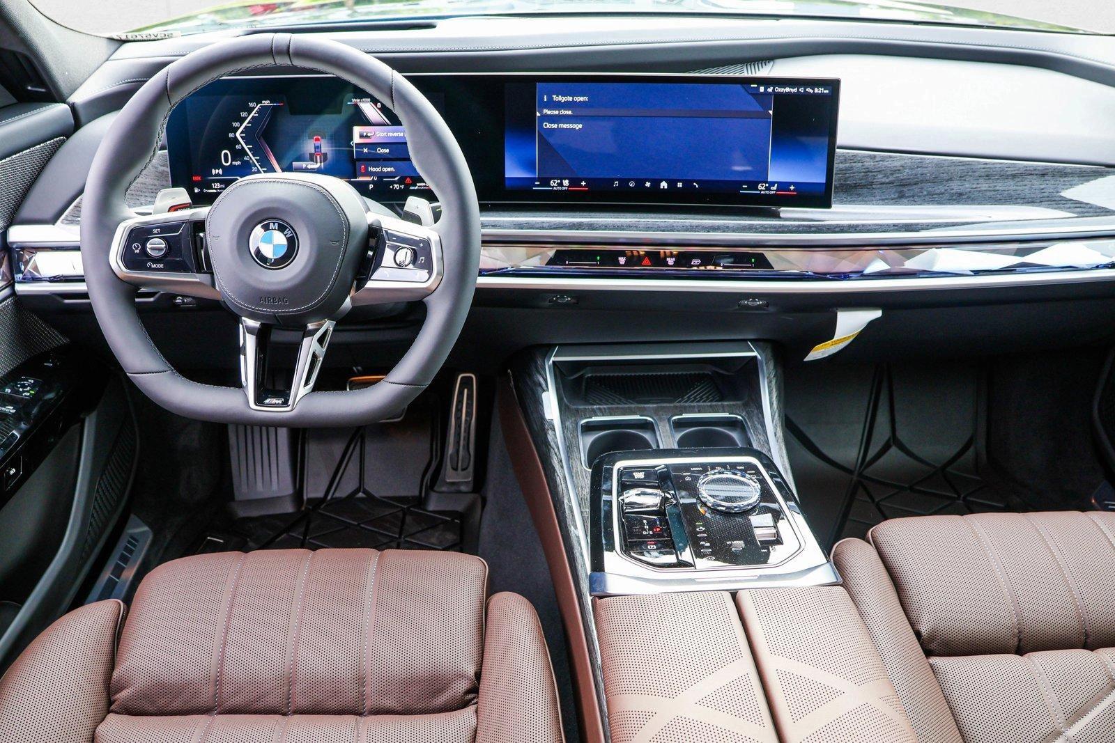 2025 BMW 7 Series 760i - Photo 22