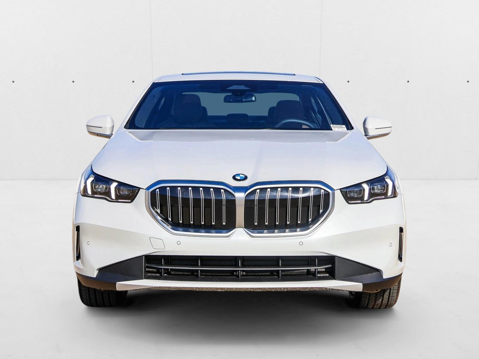 2025 Bmw 530i xDrive Sedan photo 2