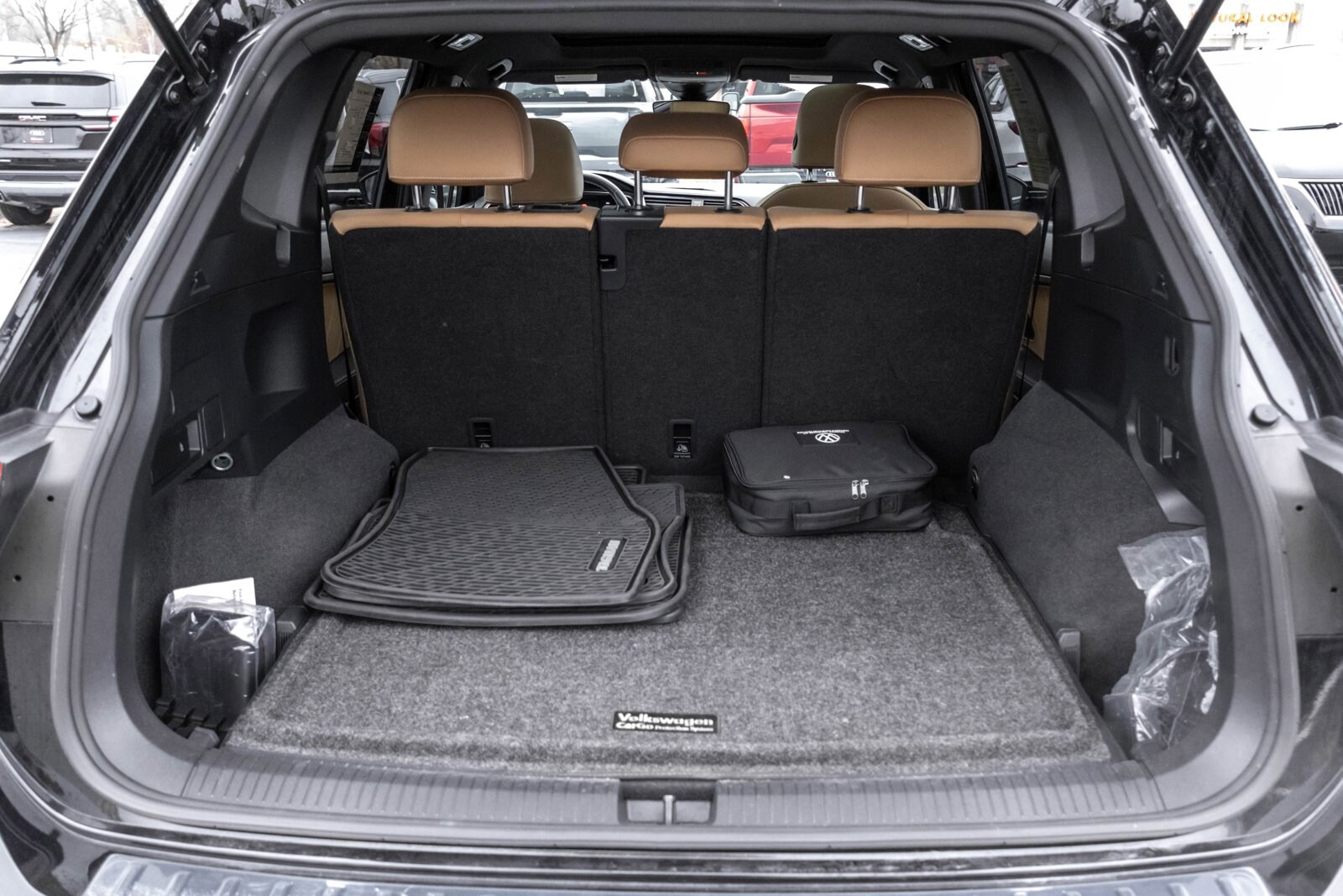 2022 VOLKSWAGEN TIGUAN - Image 22