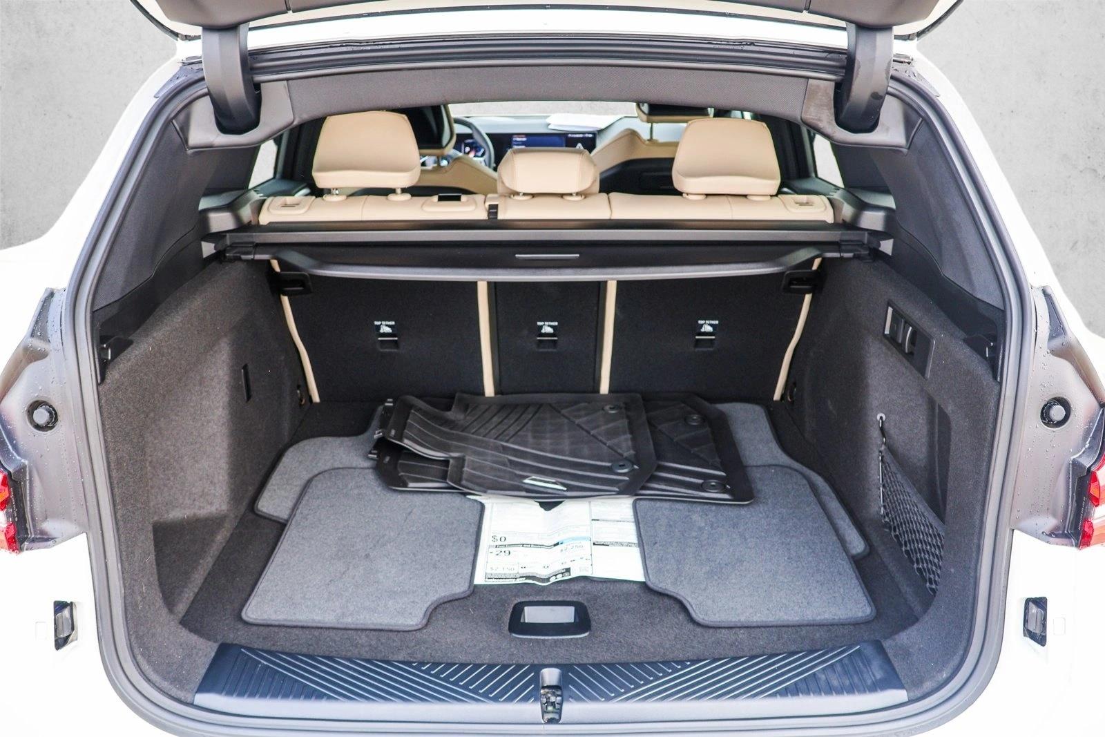 2026 BMW X3 30 - Photo 22