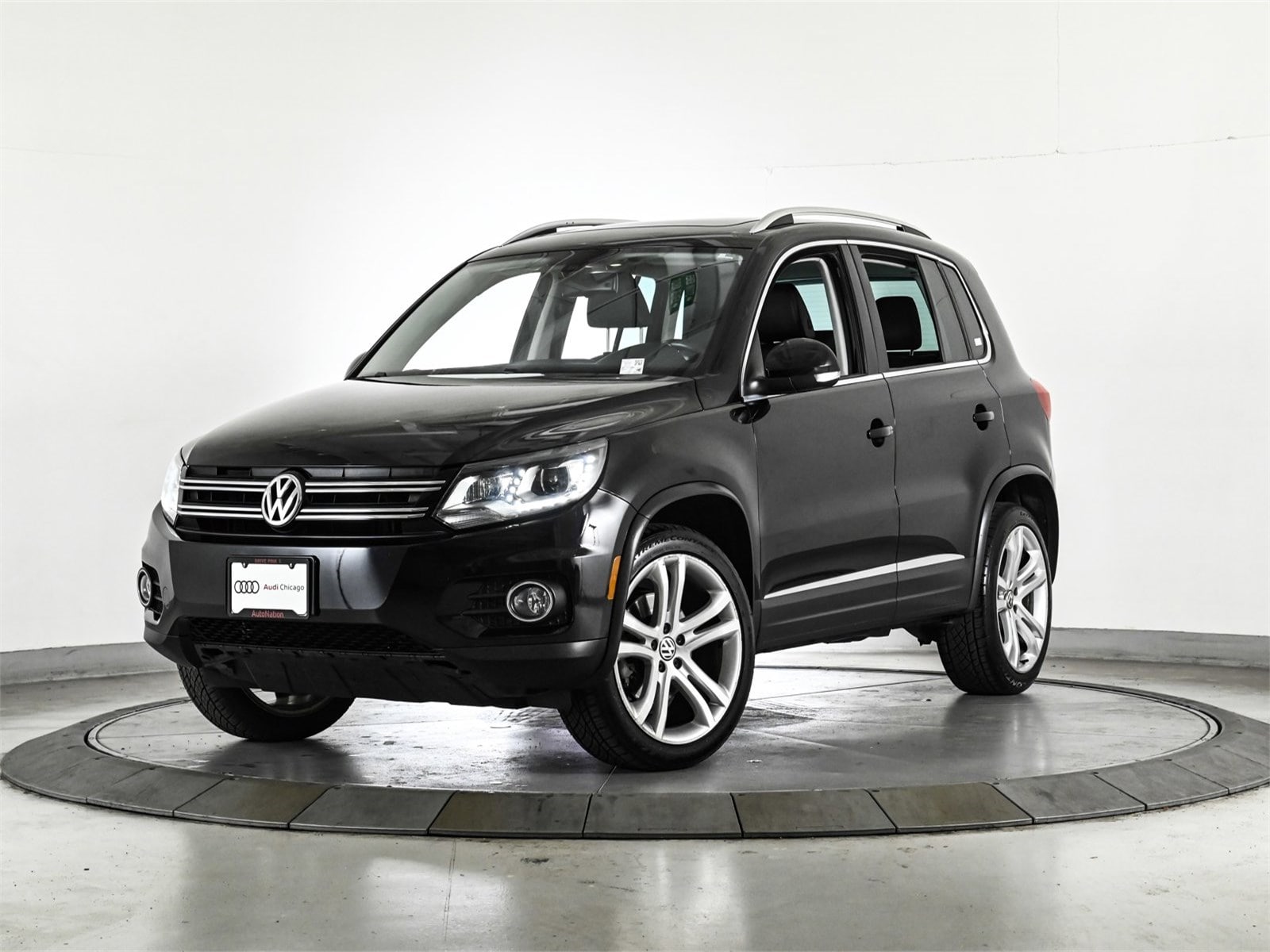 2016 VOLKSWAGEN TIGUAN - Image 1