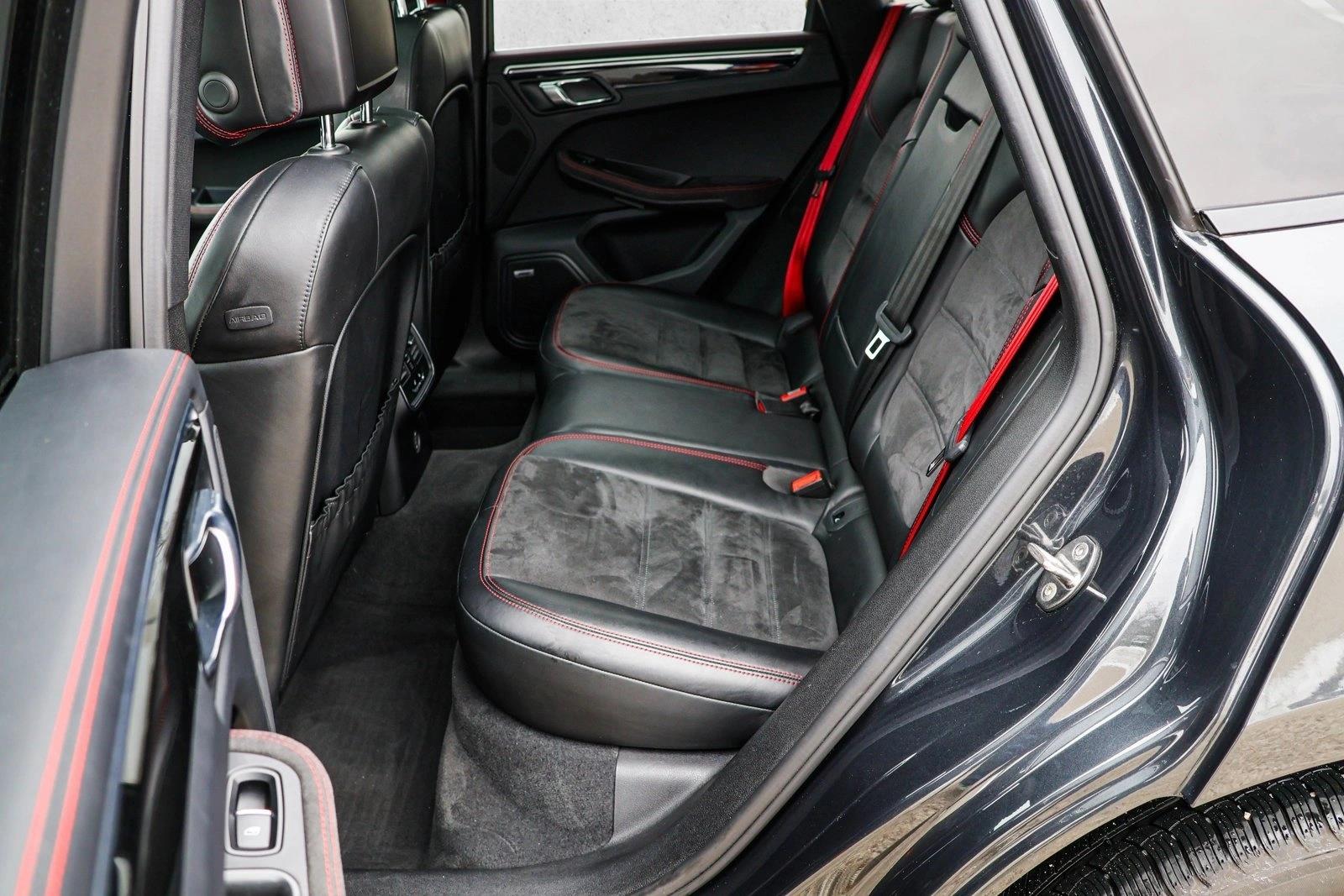 2018 PORSCHE MACAN - Image 24