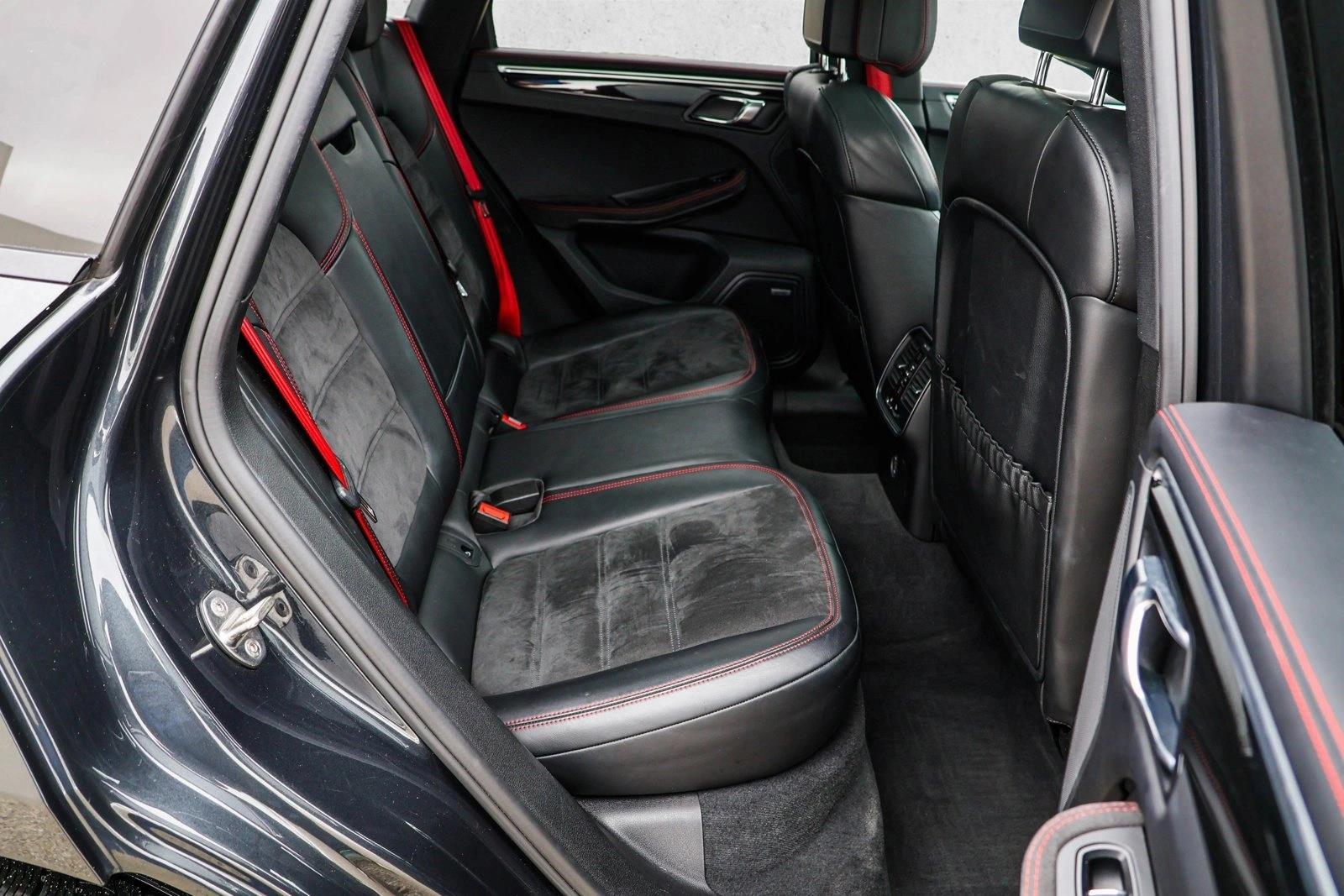 2018 PORSCHE MACAN - Image 27