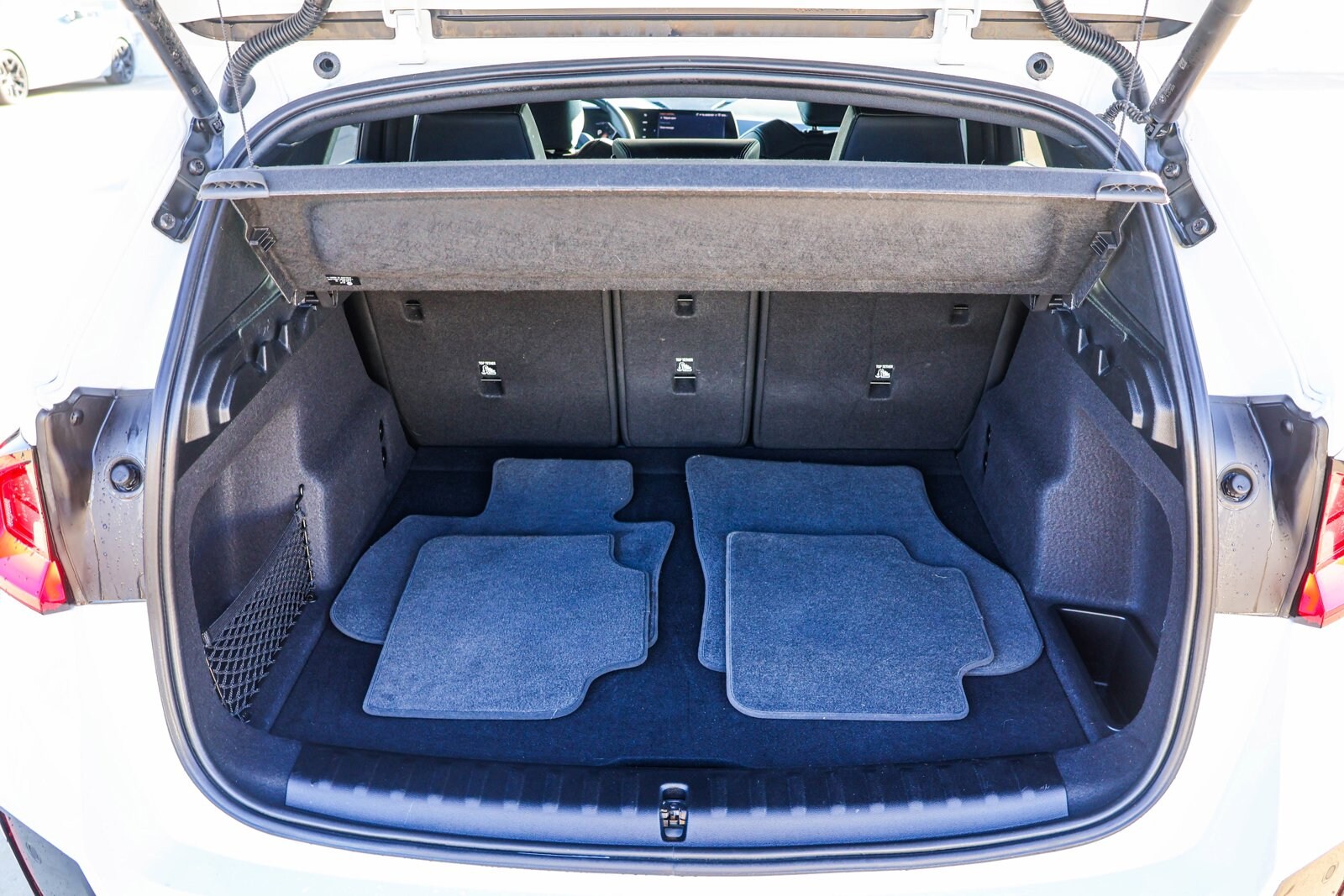 2025 BMW X1 - Image 24