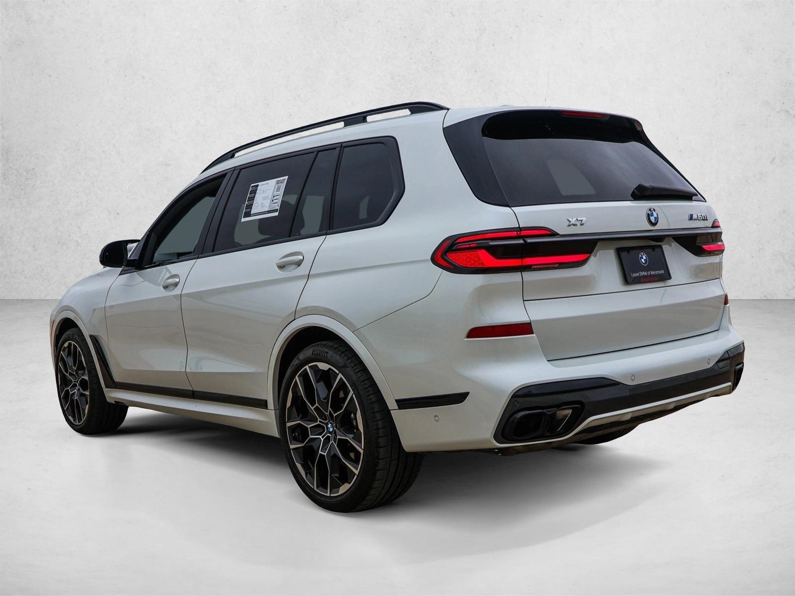 2025 BMW X7 - Image 7