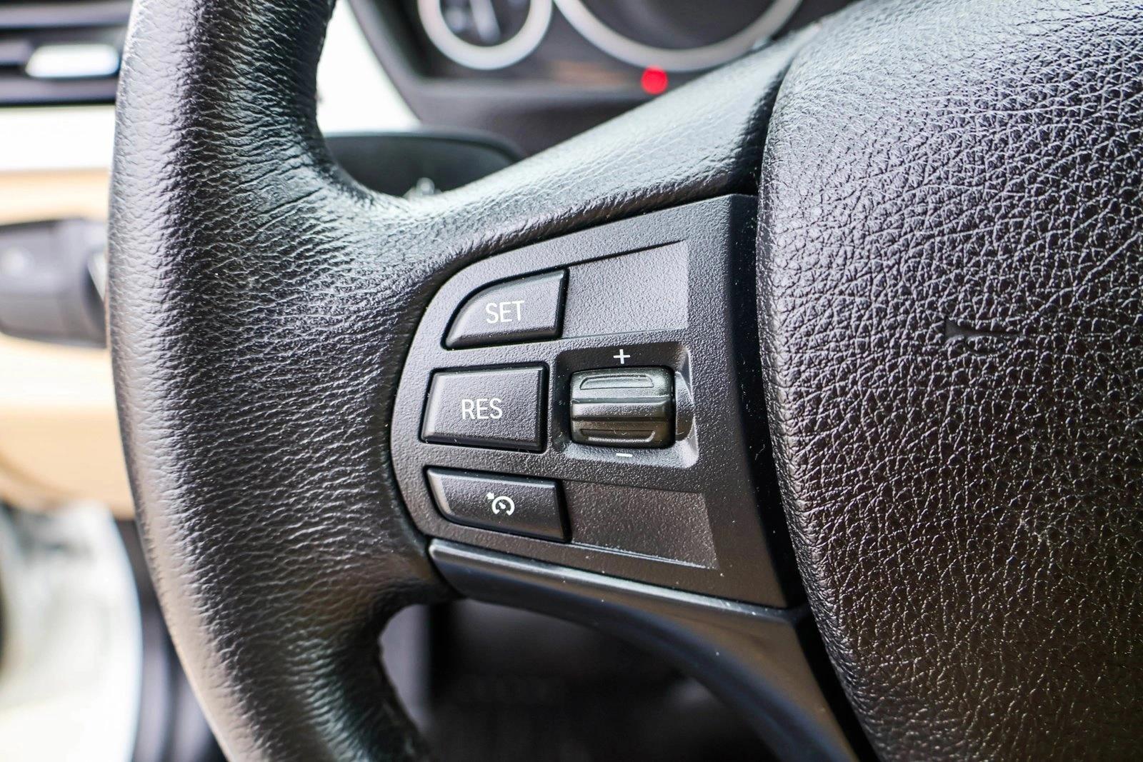 2018 BMW 320I - Image 13