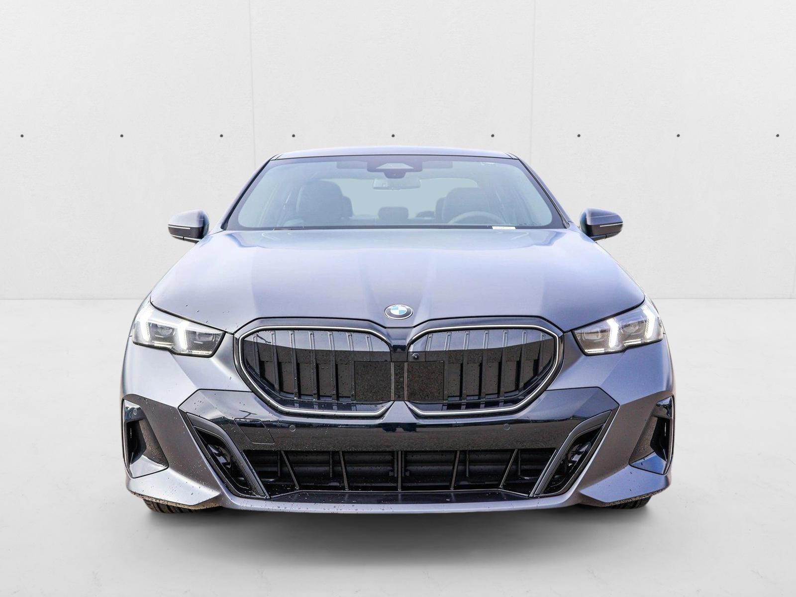 2025 BMW 530I - Image 2