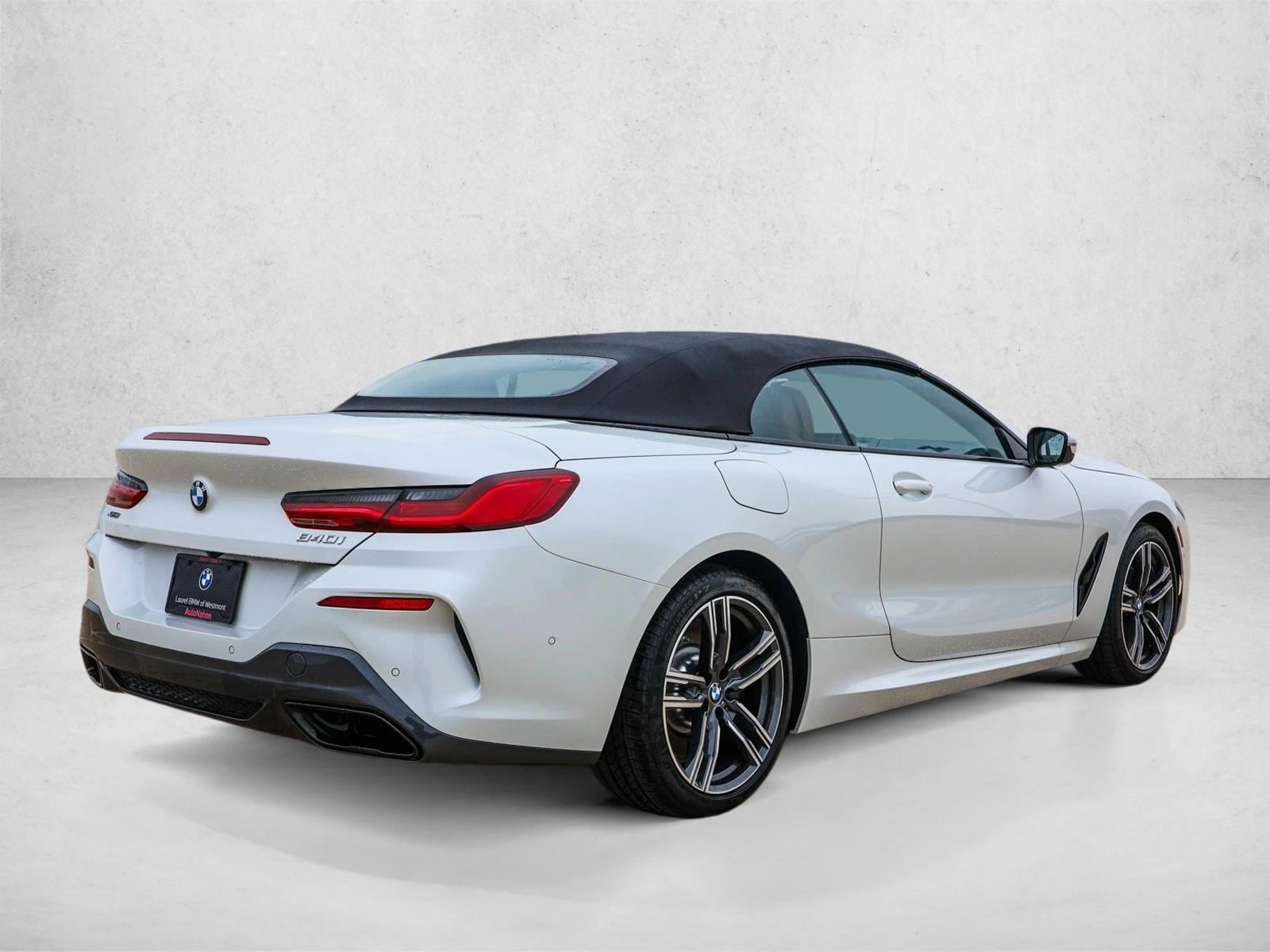 2026 BMW 8 Series 840i - Photo 5