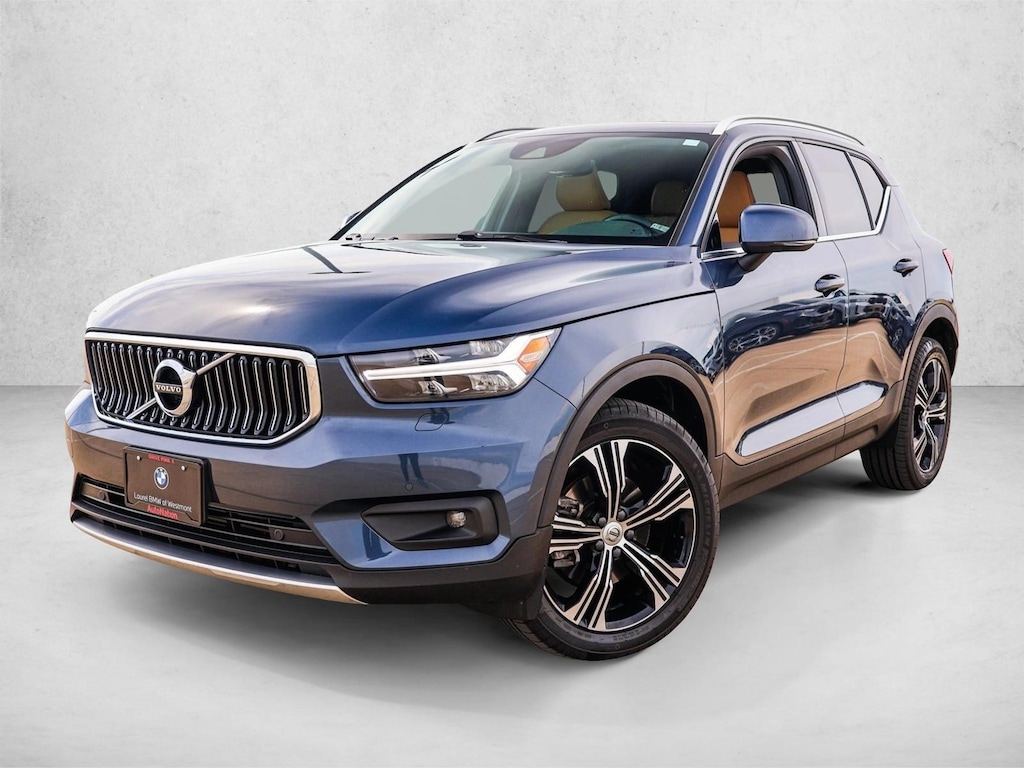 Used 2022 Volvo XC40 T5 AWD Inscription SUV