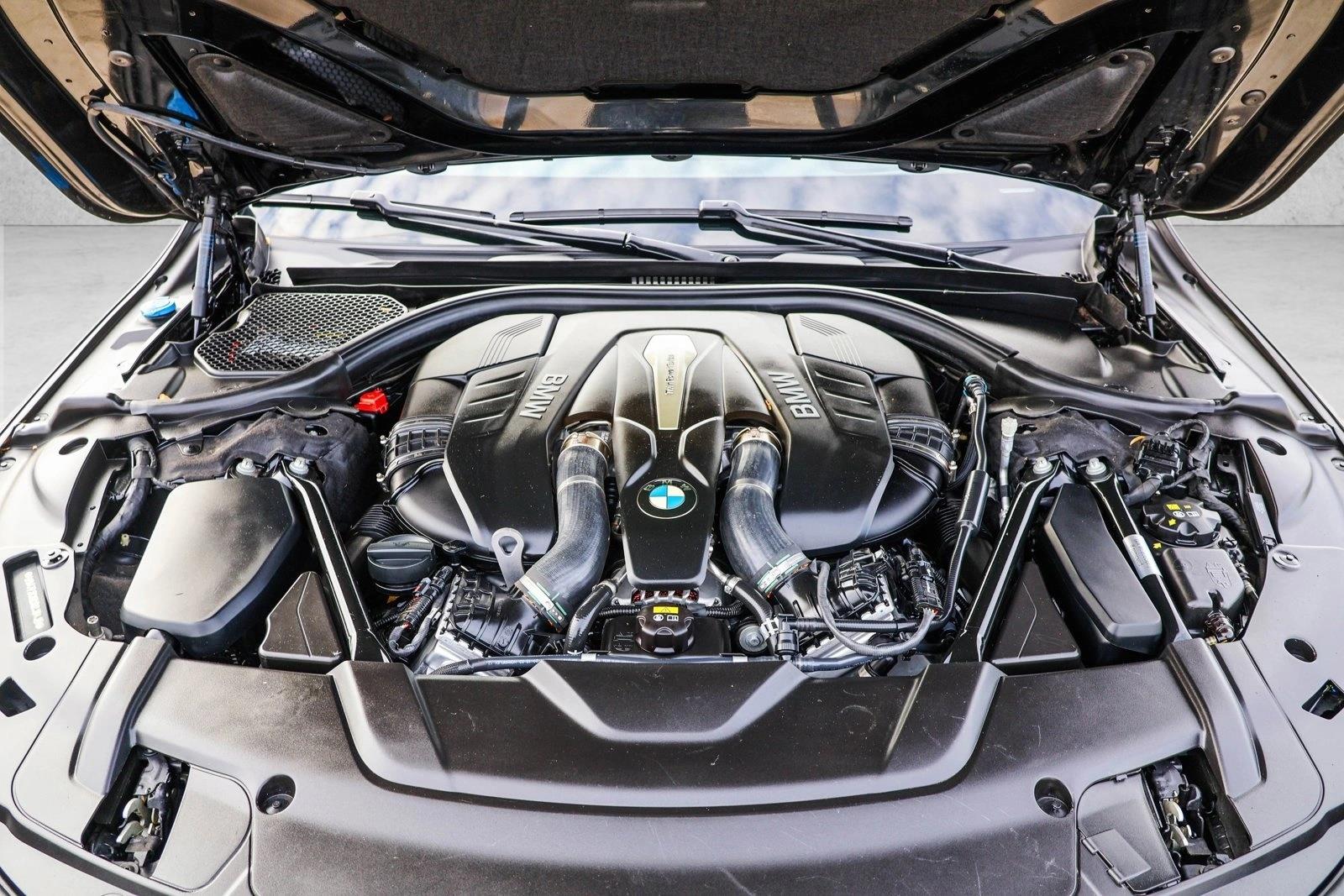 2018 BMW 750I, B7 - Image 30