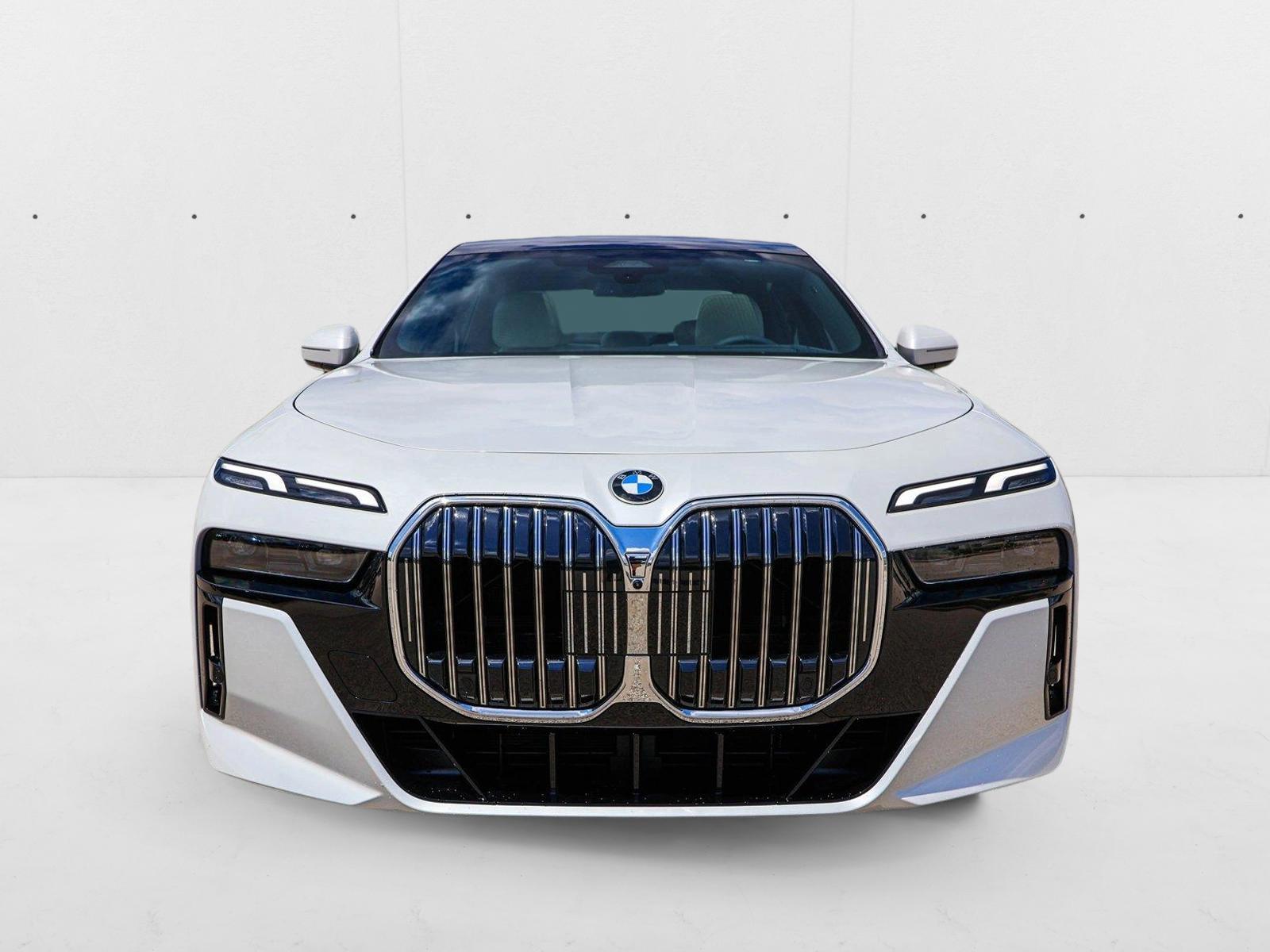 2025 Bmw 760i xDrive photo 2
