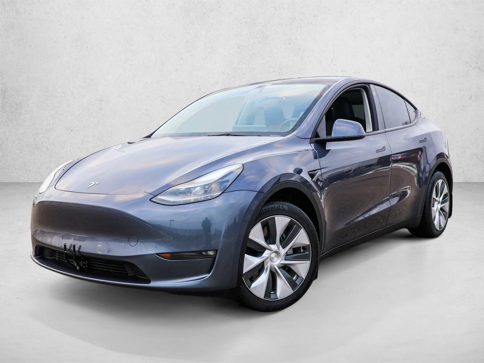2023 Tesla Model Y Long Range's photo