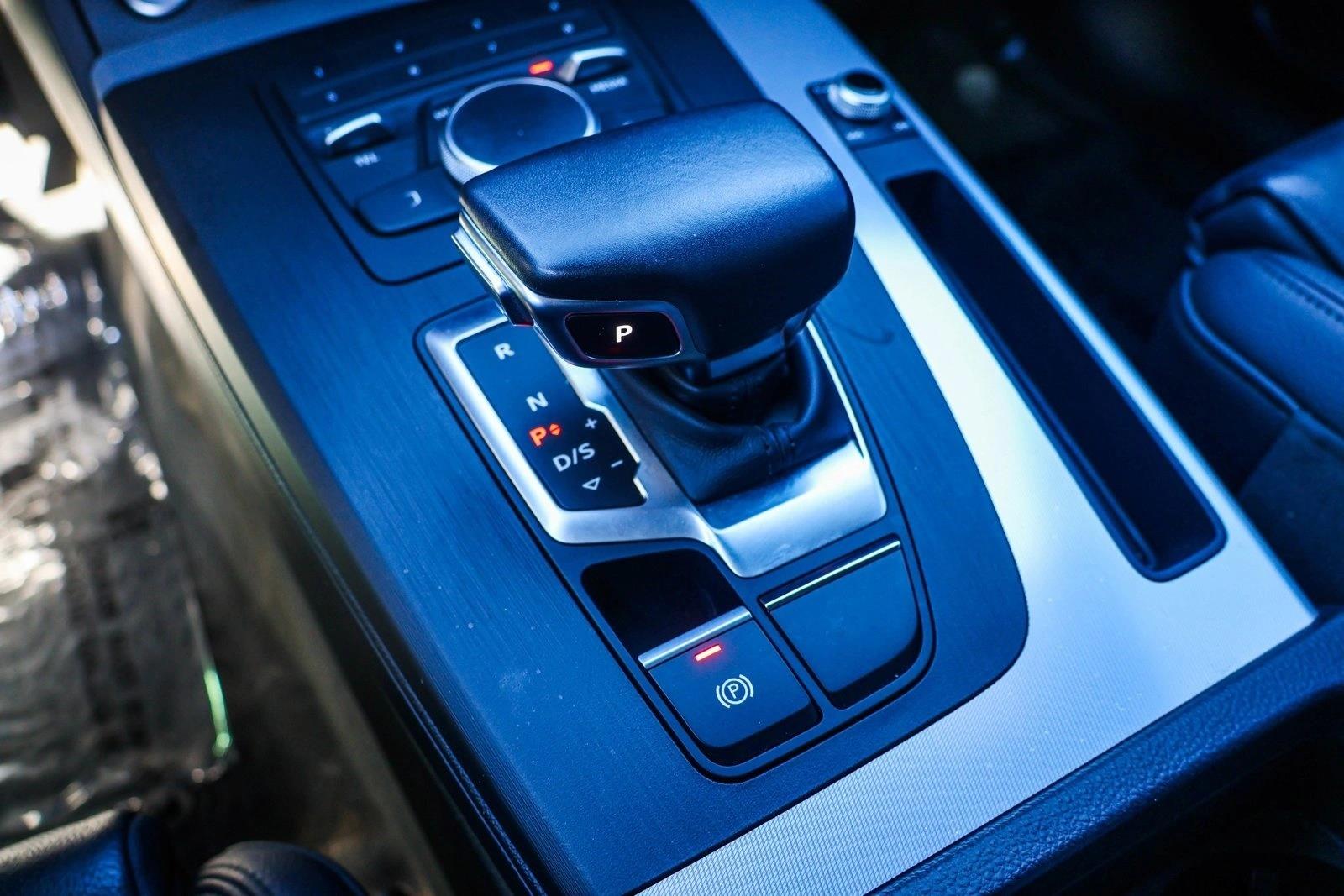 2020 AUDI Q5 - Image 21