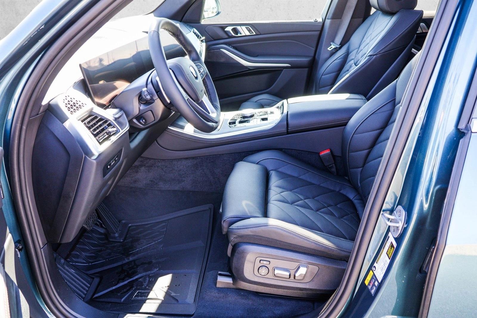 2025 BMW X5 - Image 12