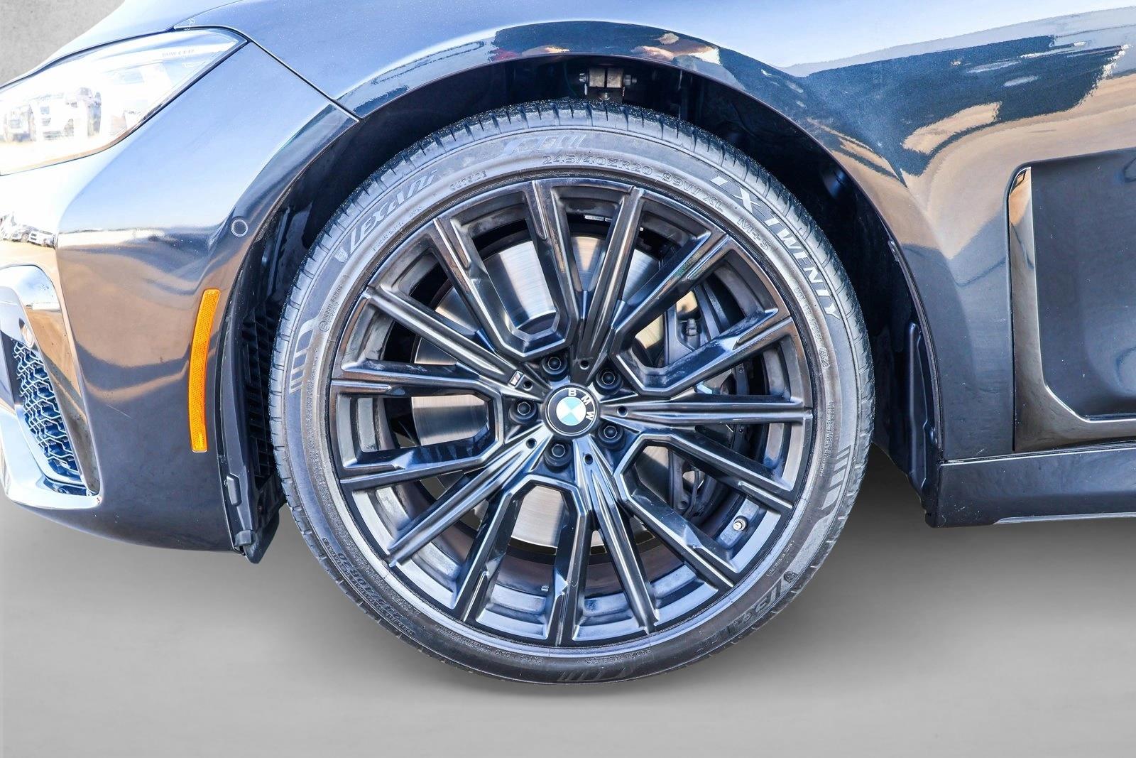 2022 BMW 750LI - Image 9