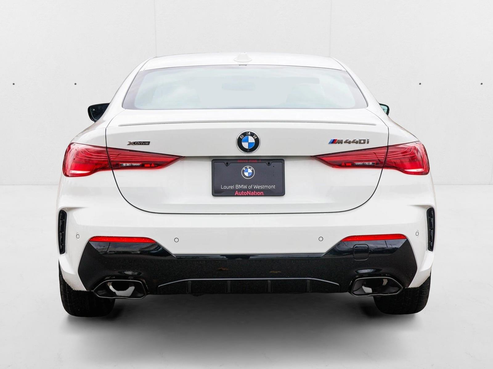 2025 BMW M440I - Image 6