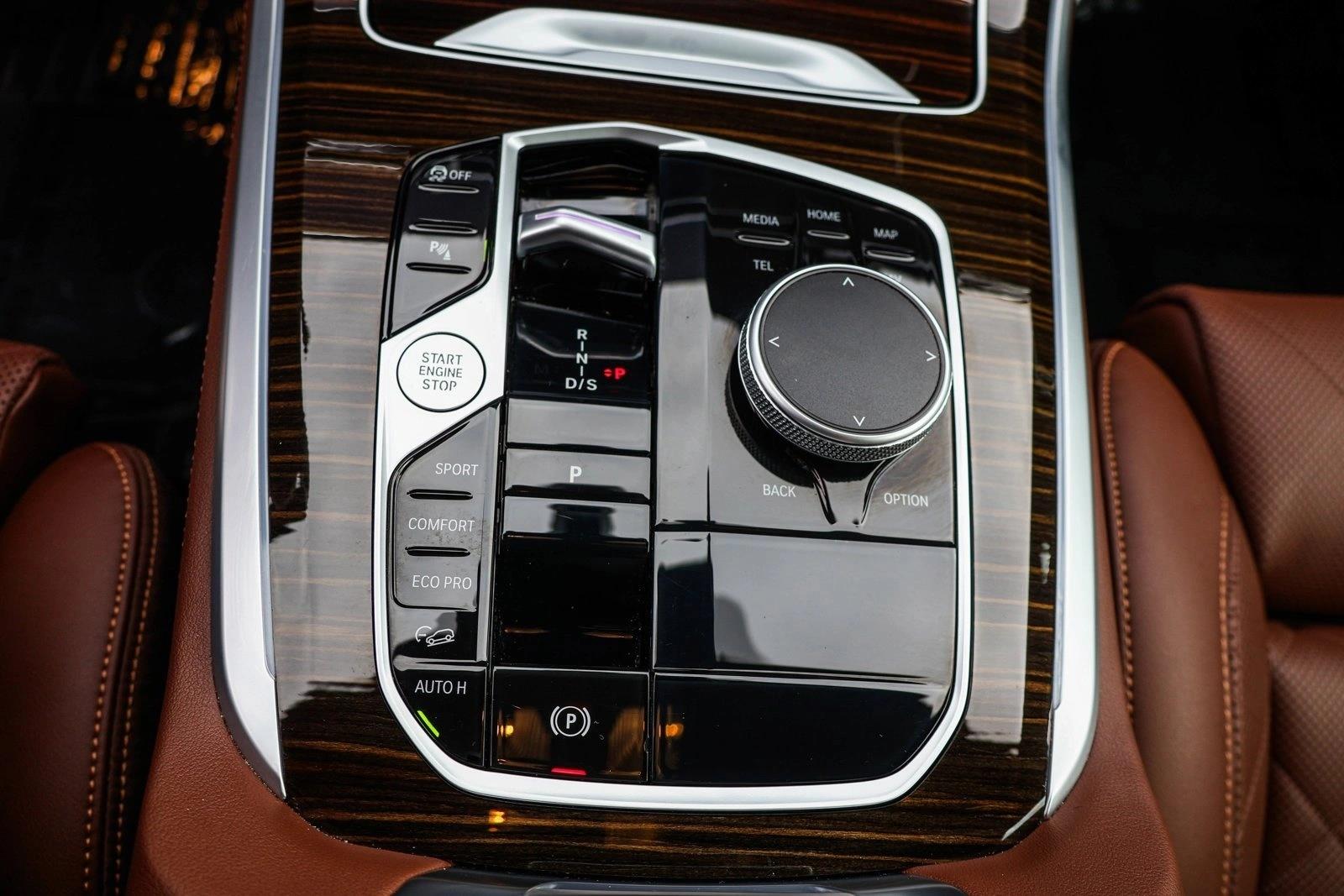 2025 BMW X5 - Image 21