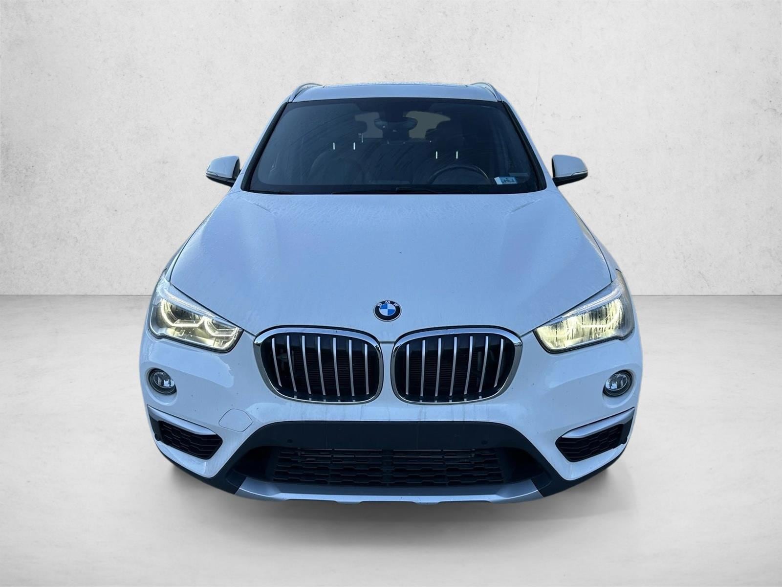 Used 2017 BMW X1 28i with VIN WBXHT3Z33H4A64939 for sale in Westmont, IL