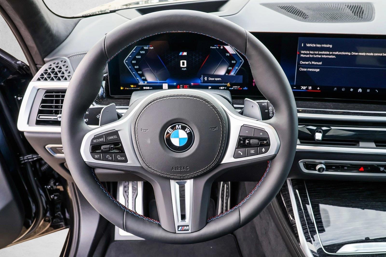 2025 BMW X7 - Image 14