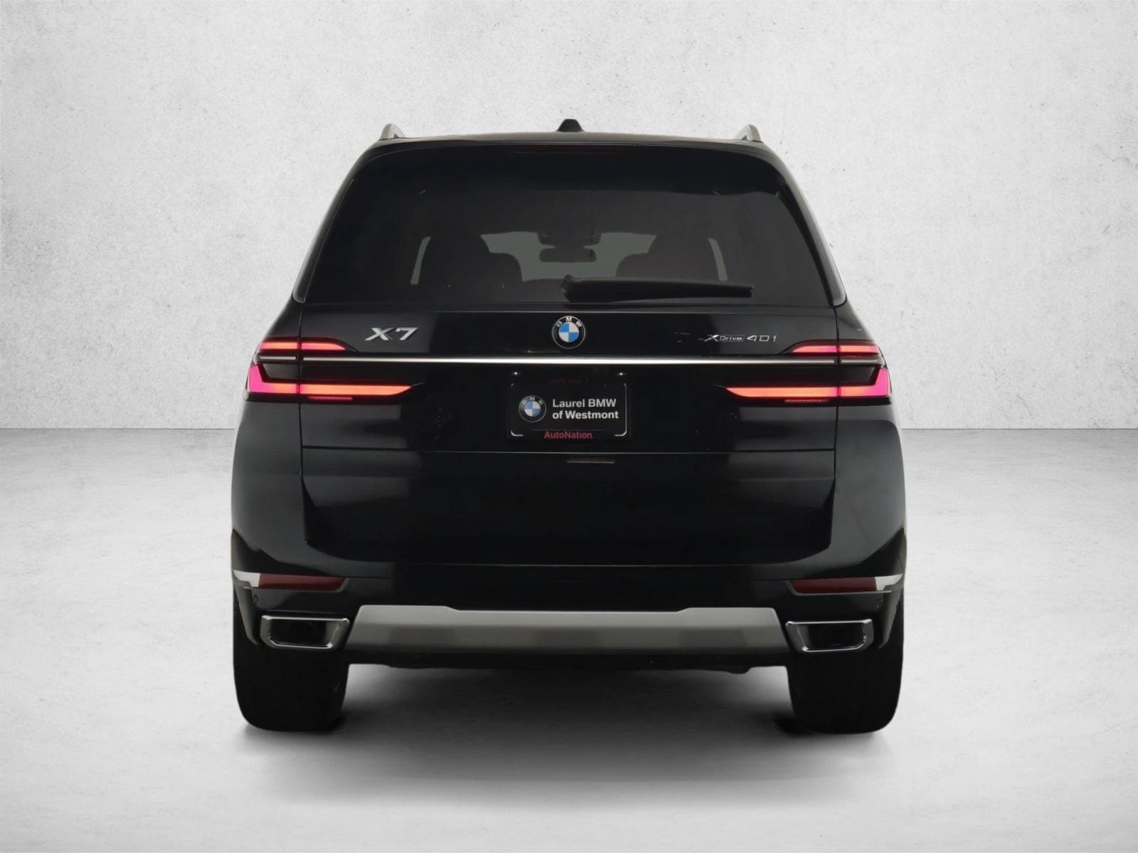2025 BMW X7 - Image 6