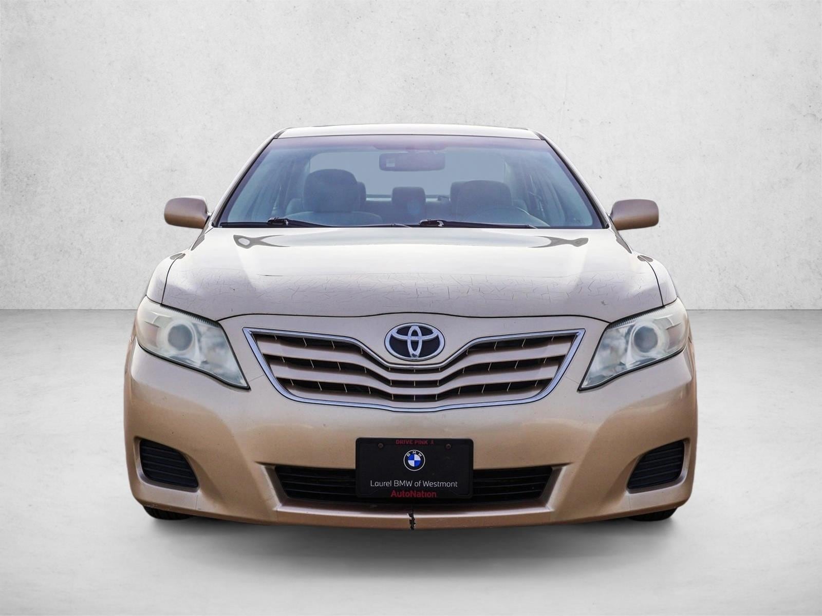 2010 TOYOTA CAMRY - Image 2