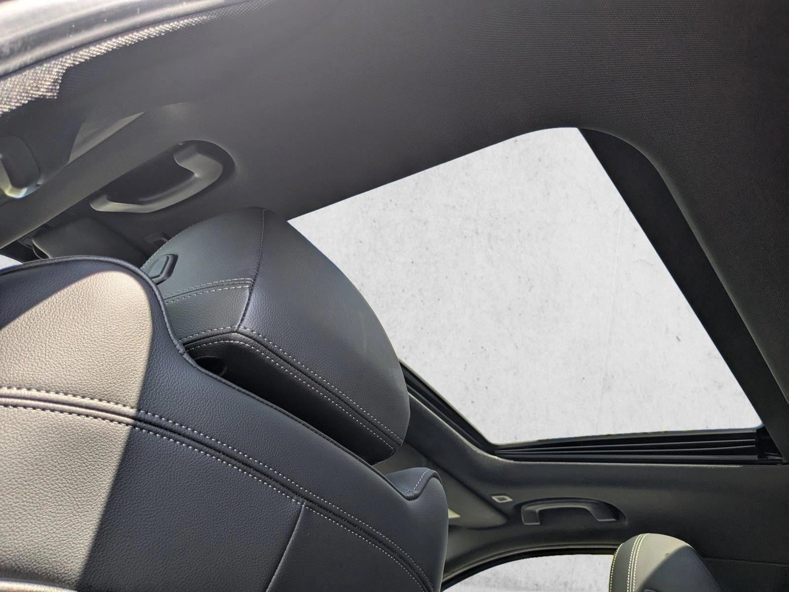 2023 BMW 330I - Image 27