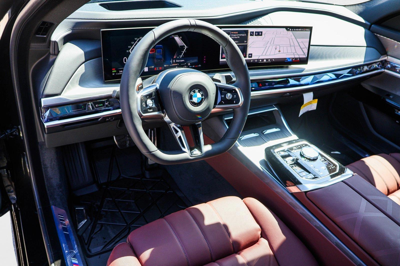 2025 BMW 7 Series 760i - Photo 10