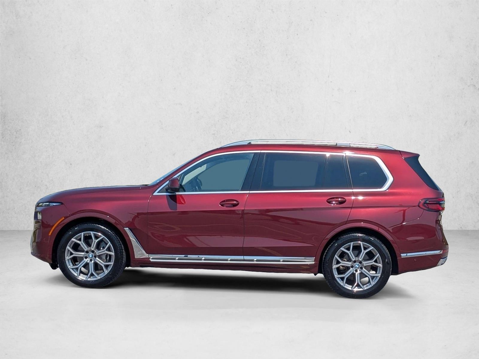 2024 BMW X7 - Image 2