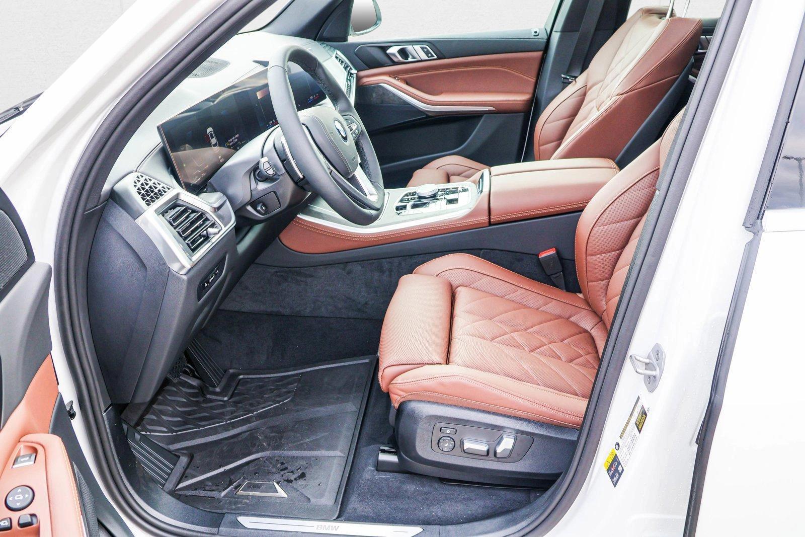 2025 BMW X5 - Image 12