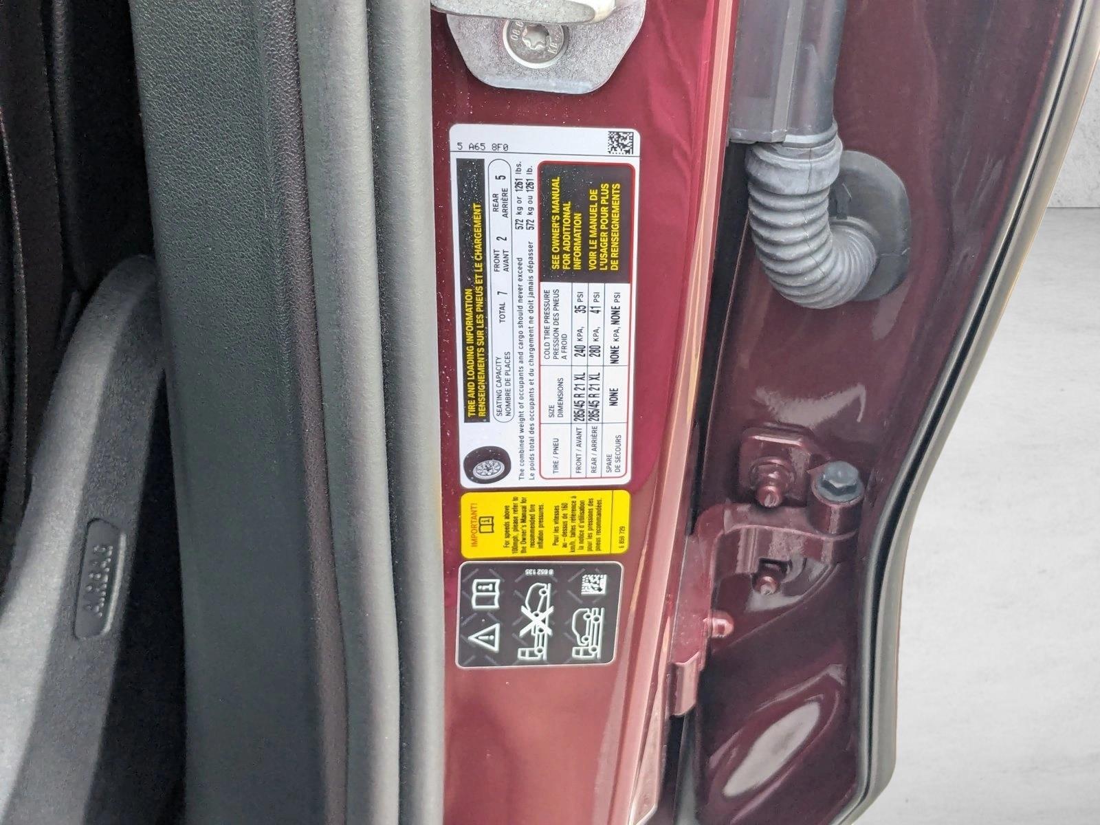 2024 BMW X7 - Image 25